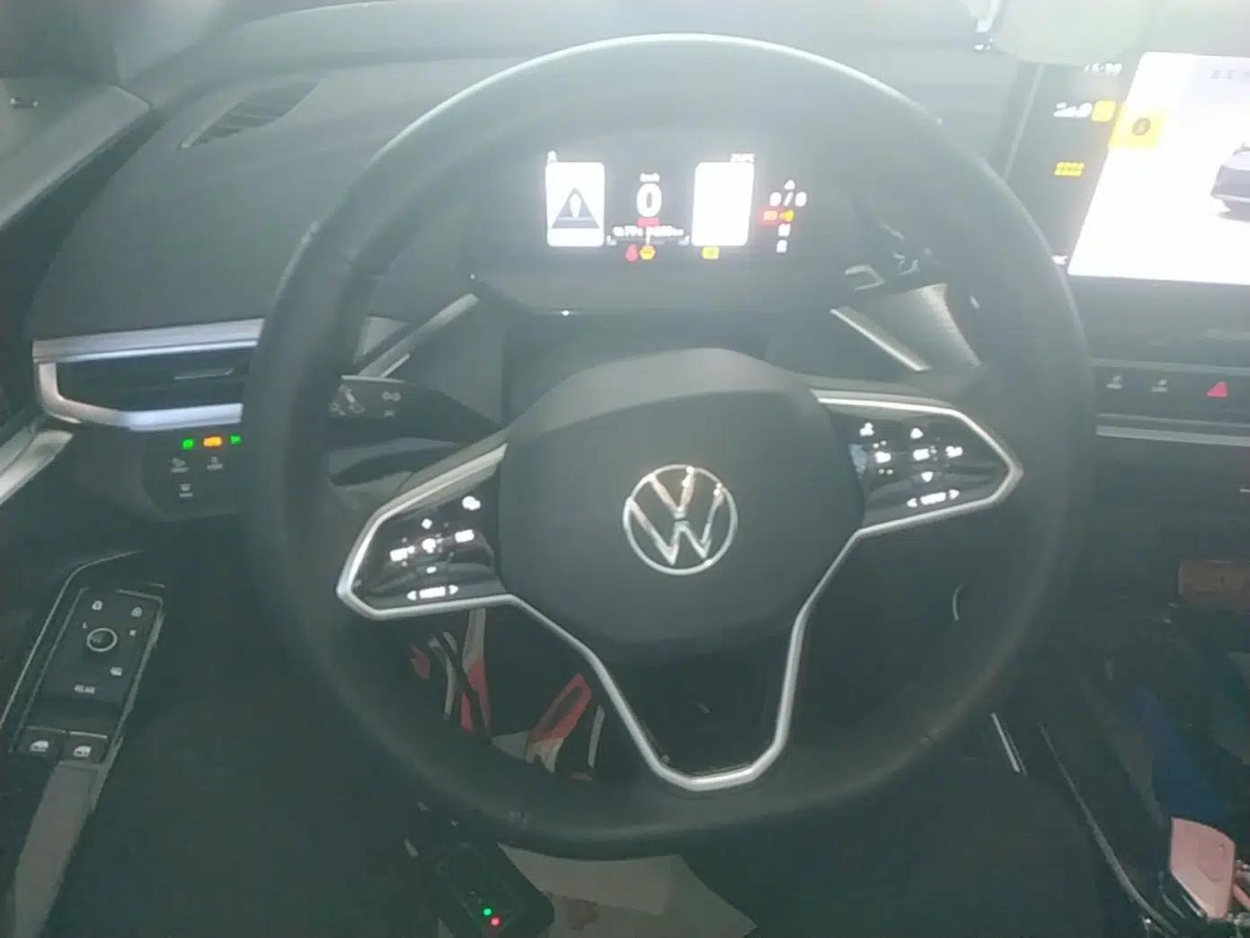 Volkswagen ID.4 CROZZ 2024 Pure Edition Limited Edition — миниатюра 14