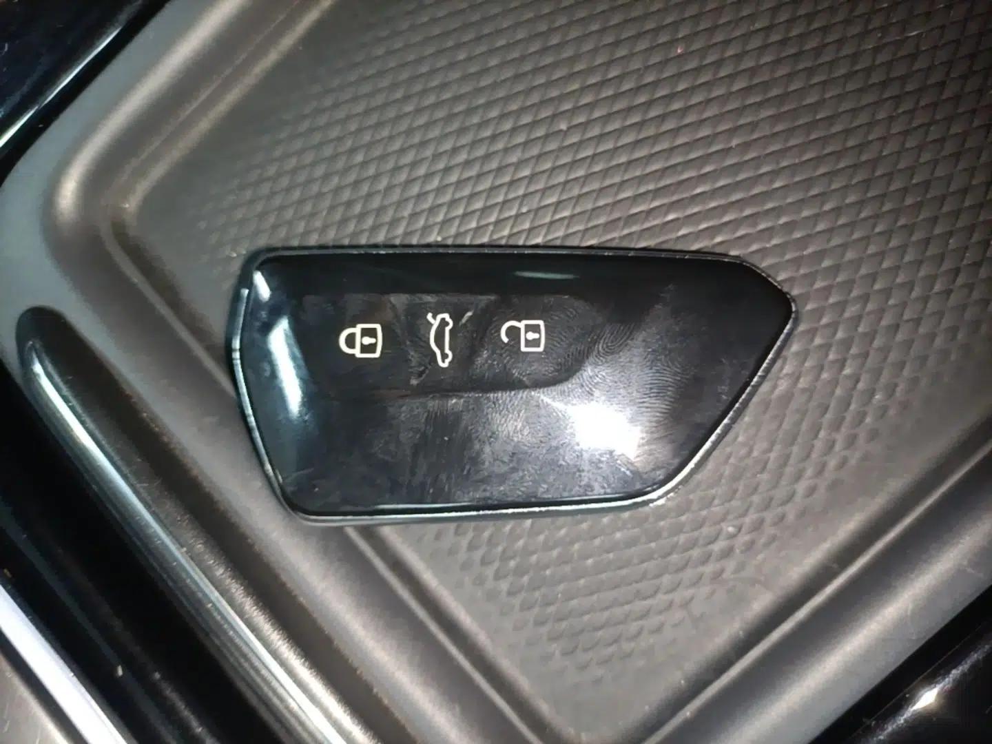 Volkswagen ID.4 CROZZ 2024 Pure Edition Limited Edition — миниатюра 12