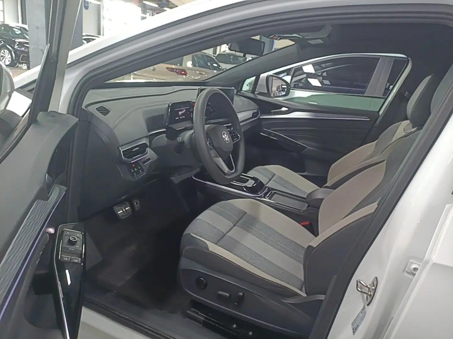 Volkswagen ID.4 CROZZ 2024 Pure Edition Limited Edition — миниатюра 19