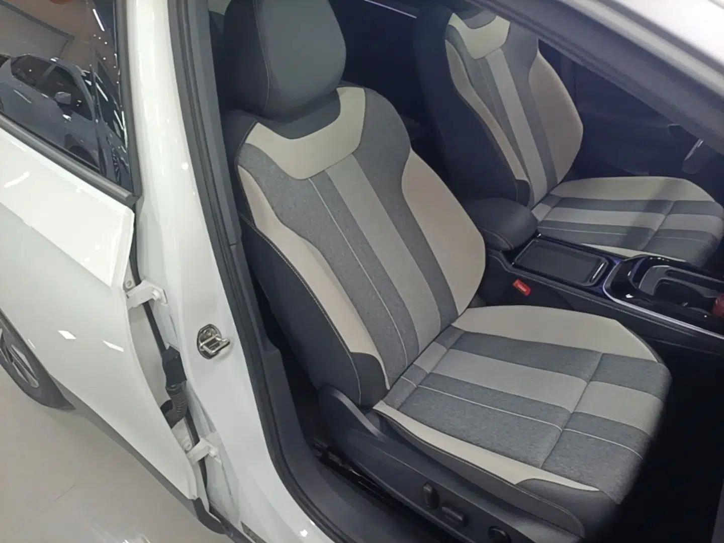 Volkswagen ID.4 CROZZ 2024 Pure Edition Limited Edition — миниатюра 23
