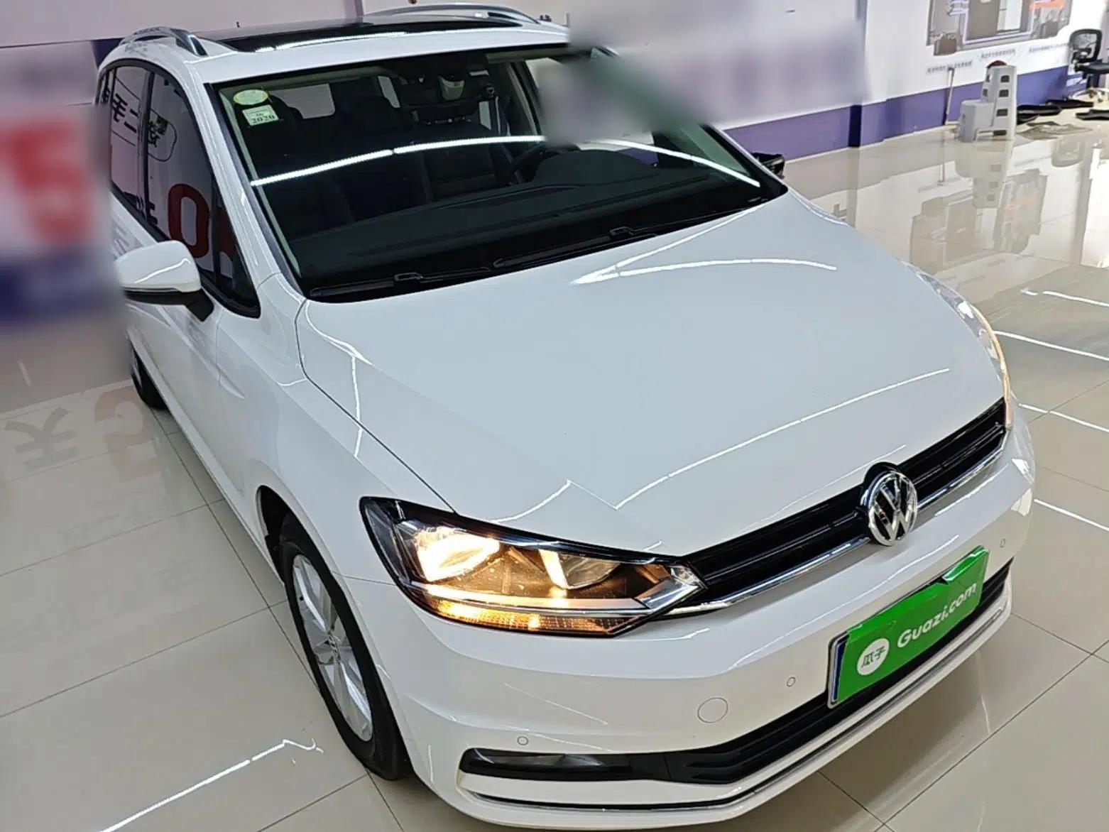 Volkswagen Touran 2018 Volkswagen Touran L 280TSI DSG Comfort Edition 7 Seats China V Emission Standard — миниатюра 3