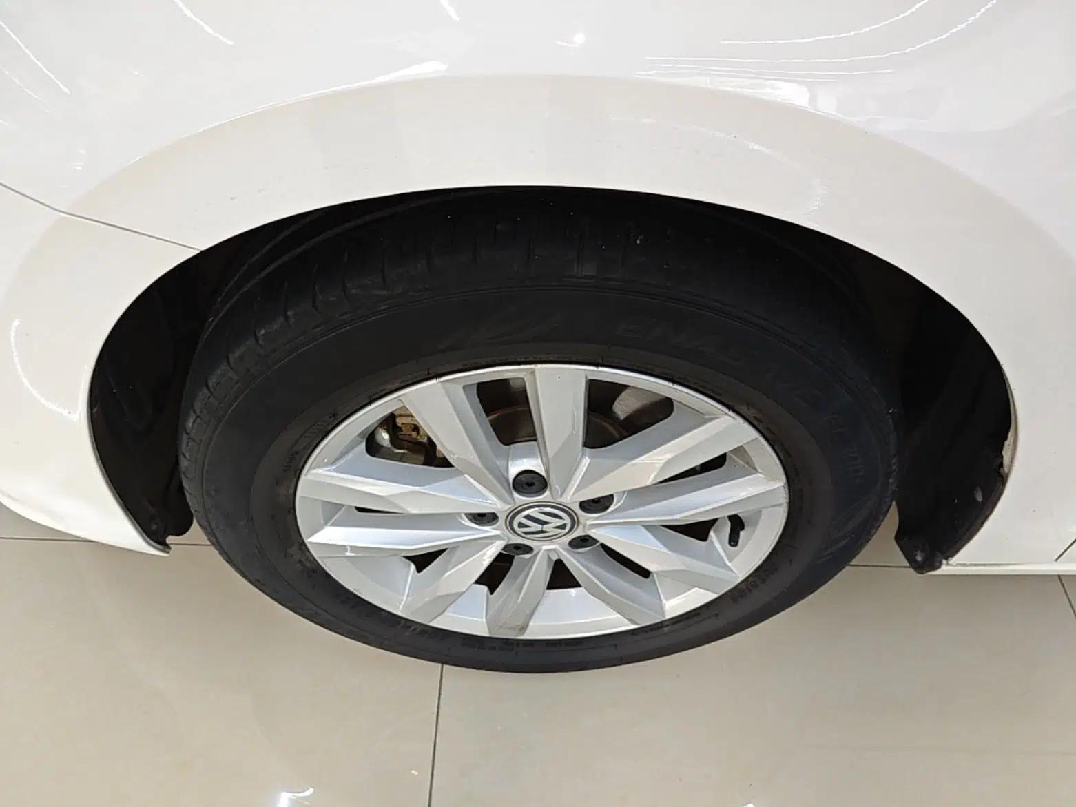 Volkswagen Touran 2018 Volkswagen Touran L 280TSI DSG Comfort Edition 7 Seats China V Emission Standard — миниатюра 8