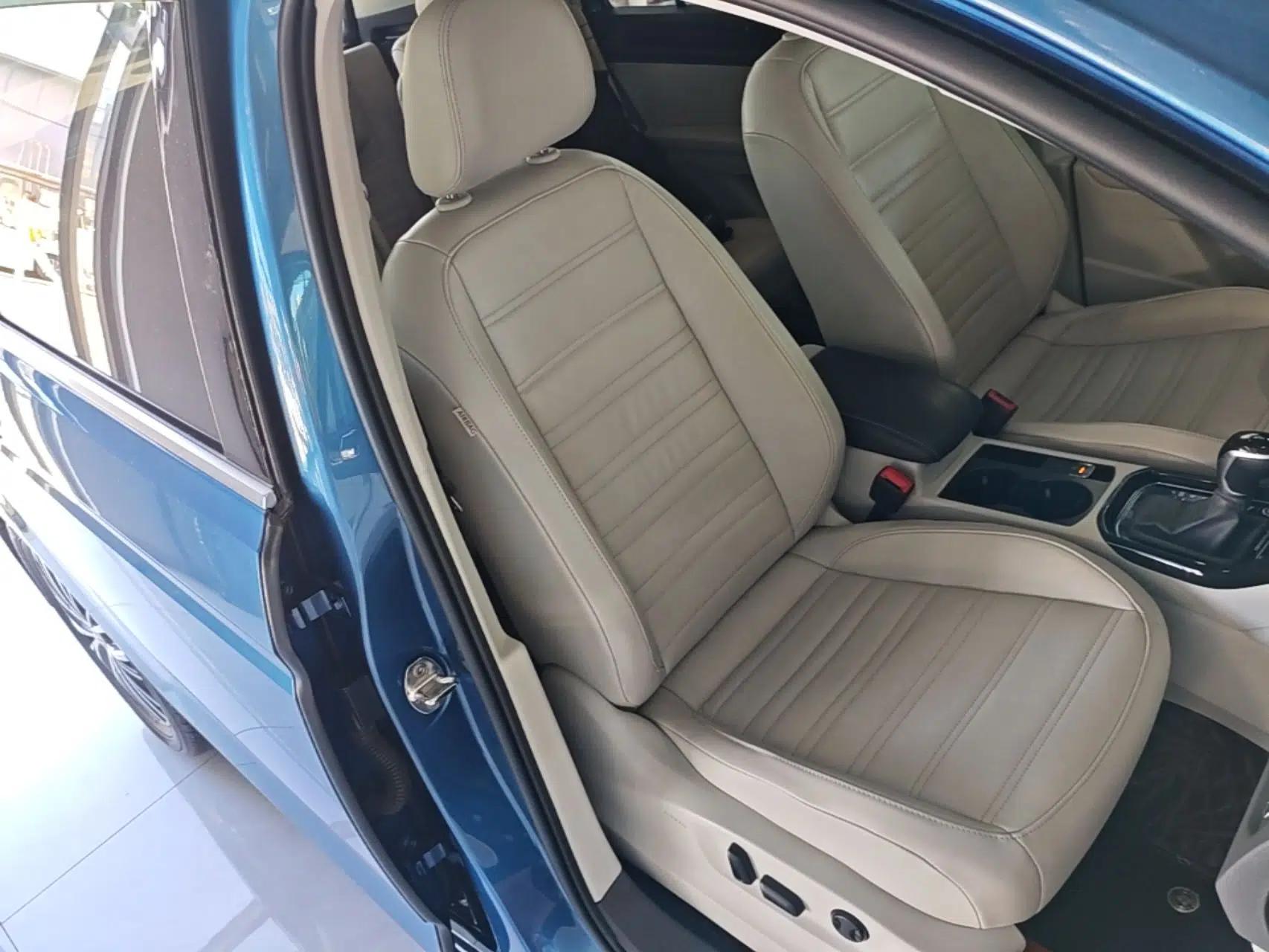 Volkswagen Touran 2018 Volkswagen Touran L 280TSI DSG Luxury Edition 6-seater — миниатюра 23