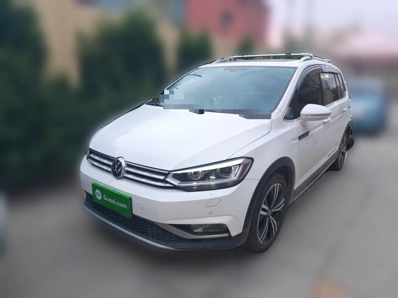 Volkswagen Touran 2021 Volkswagen Touran L 280TSI DSG Boundary Edition 7-Seater — миниатюра 1