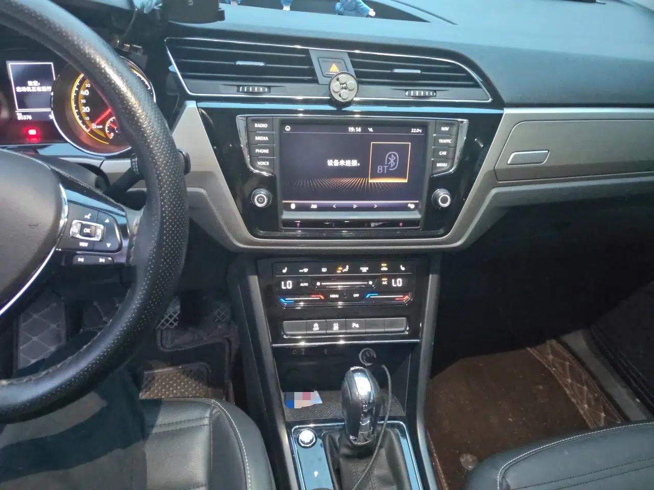 Volkswagen Touran 2021 Volkswagen Touran L 280TSI DSG Boundary Edition 7-Seater — миниатюра 14