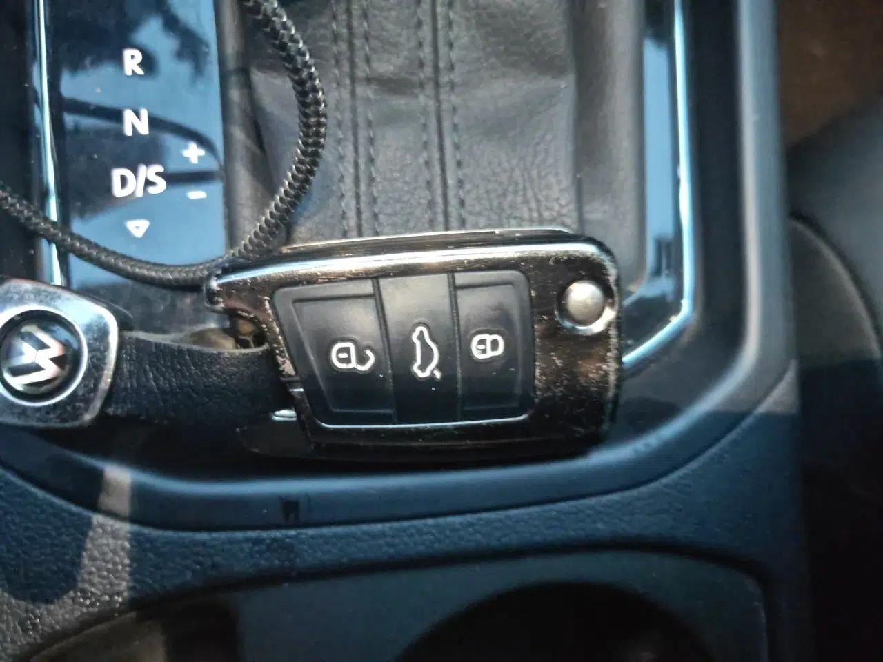 Volkswagen Touran 2021 Volkswagen Touran L 280TSI DSG Boundary Edition 7-Seater — миниатюра 9