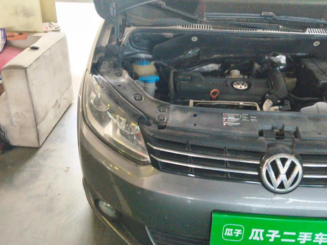 Volkswagen Touran 2011 1.4T DSG Zhiya Edition 5 Seats — миниатюра 7