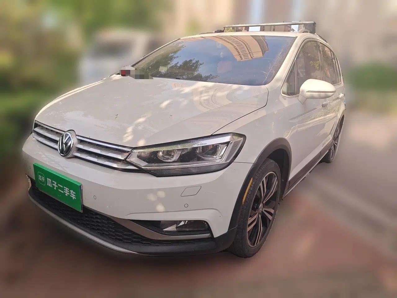 Volkswagen Touran 2021 Volkswagen Touran L 280TSI DSG Boundary Edition 7-Seater — миниатюра 1