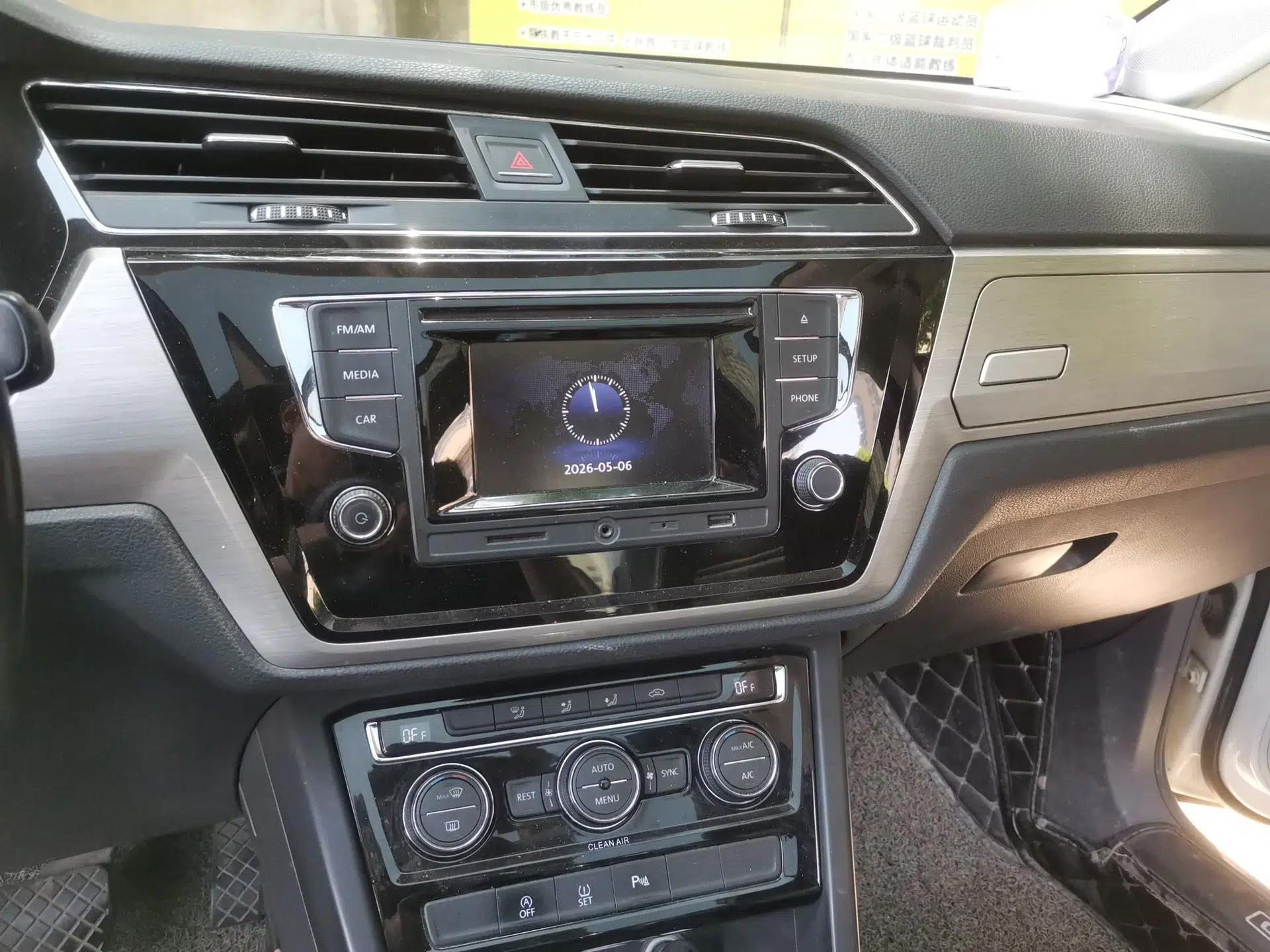 Volkswagen Touran 2016 Volkswagen Touran L 280TSI DSG Comfort Edition — миниатюра 14