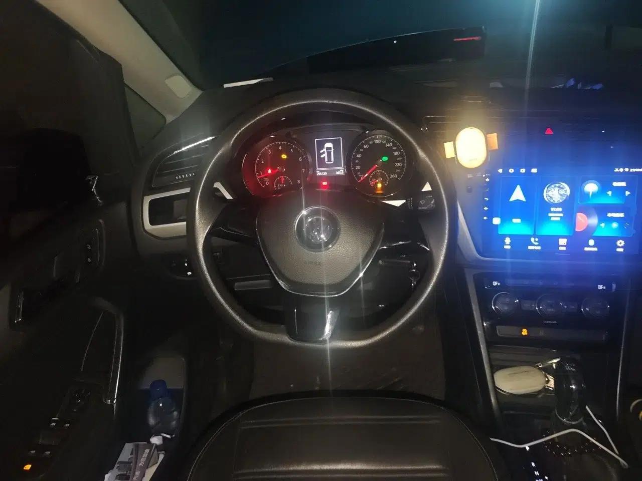 Volkswagen Touran 2016 Volkswagen Touran L 280TSI DSG Comfort Edition — миниатюра 11