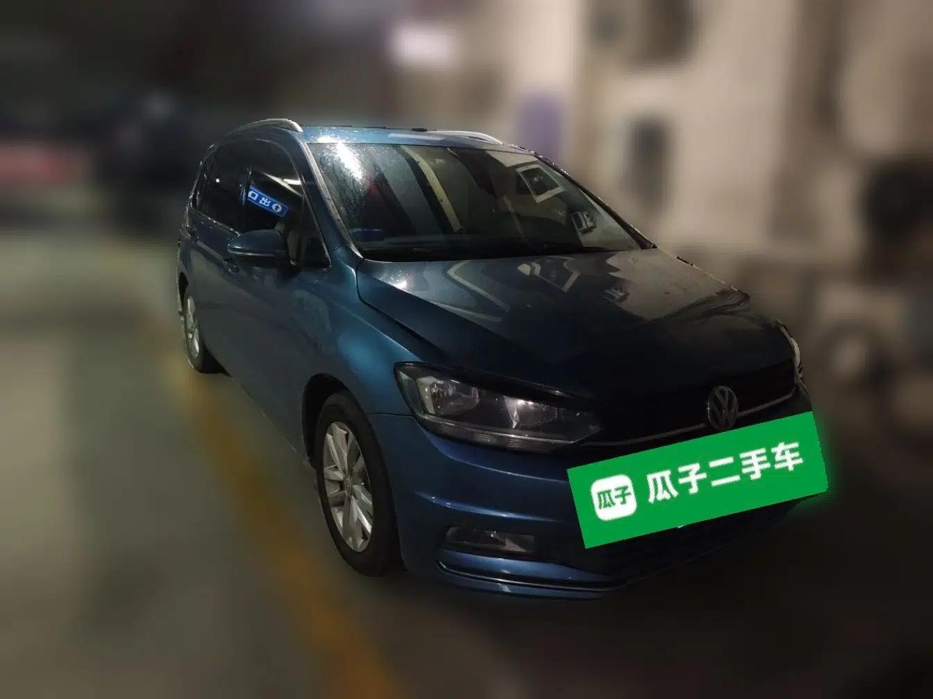 Volkswagen Touran 2016 Volkswagen Touran L 280TSI DSG Comfort Edition — миниатюра 3