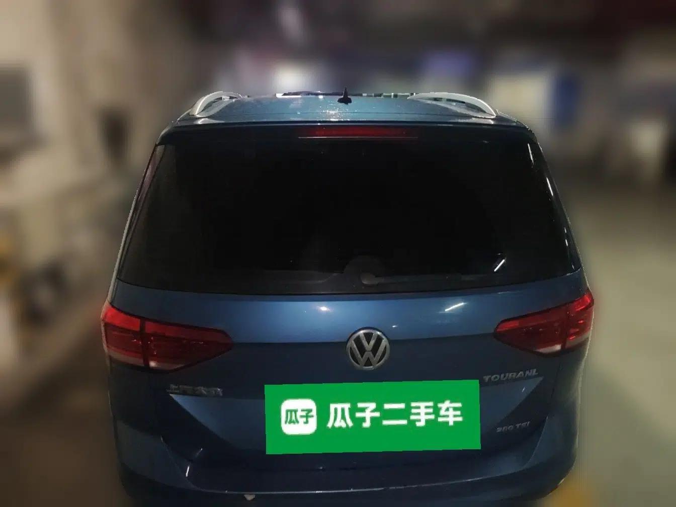 Volkswagen Touran 2016 Volkswagen Touran L 280TSI DSG Comfort Edition — миниатюра 5