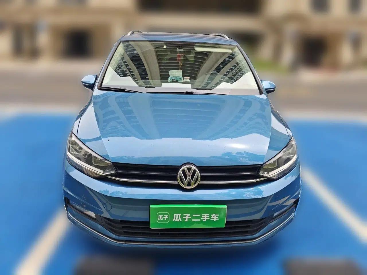 Volkswagen Touran 2016 Volkswagen Touran L 280TSI DSG Comfort Edition — миниатюра 2