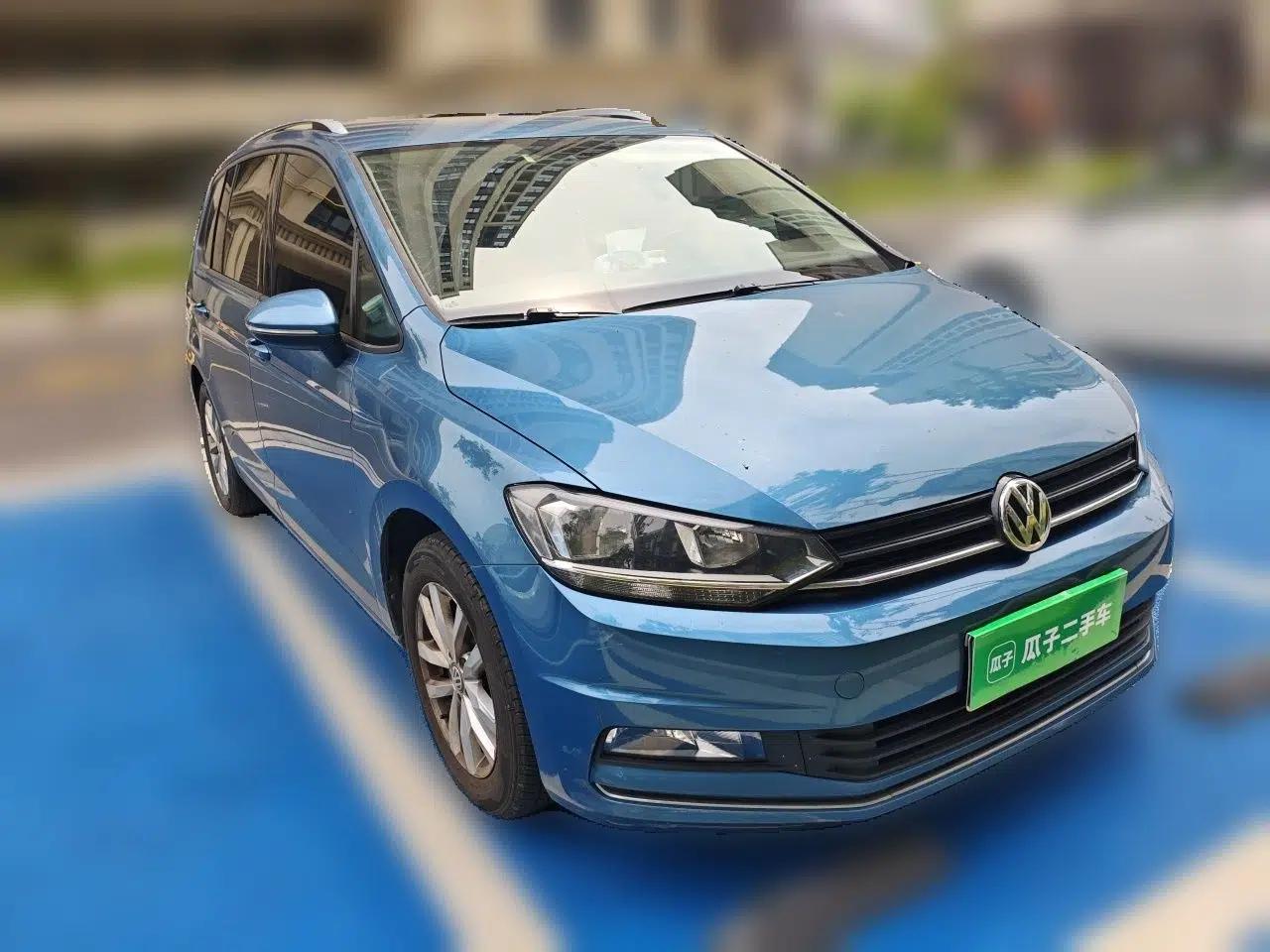 Volkswagen Touran 2016 Volkswagen Touran L 280TSI DSG Comfort Edition — миниатюра 3
