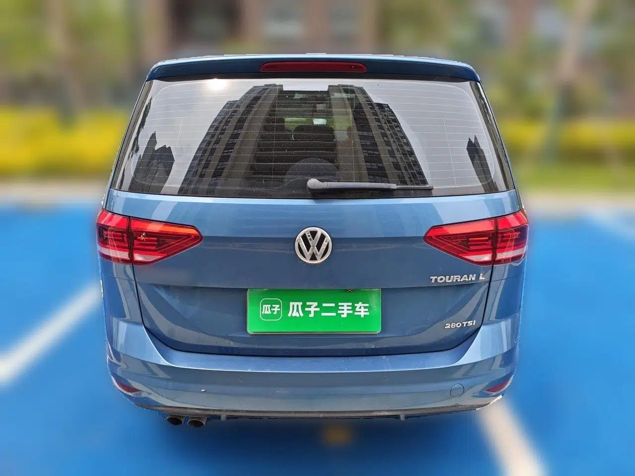 Volkswagen Touran 2016 Volkswagen Touran L 280TSI DSG Comfort Edition — миниатюра 5