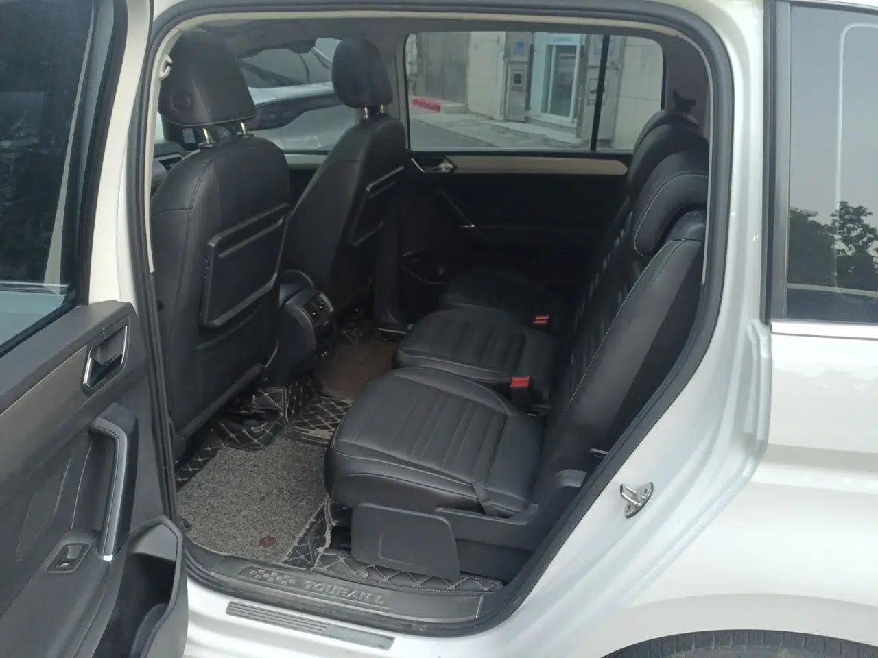 Volkswagen Touran 2018 Volkswagen Touran L 280TSI DSG Comfort Edition 7 Seats China V Emission Standard — миниатюра 18