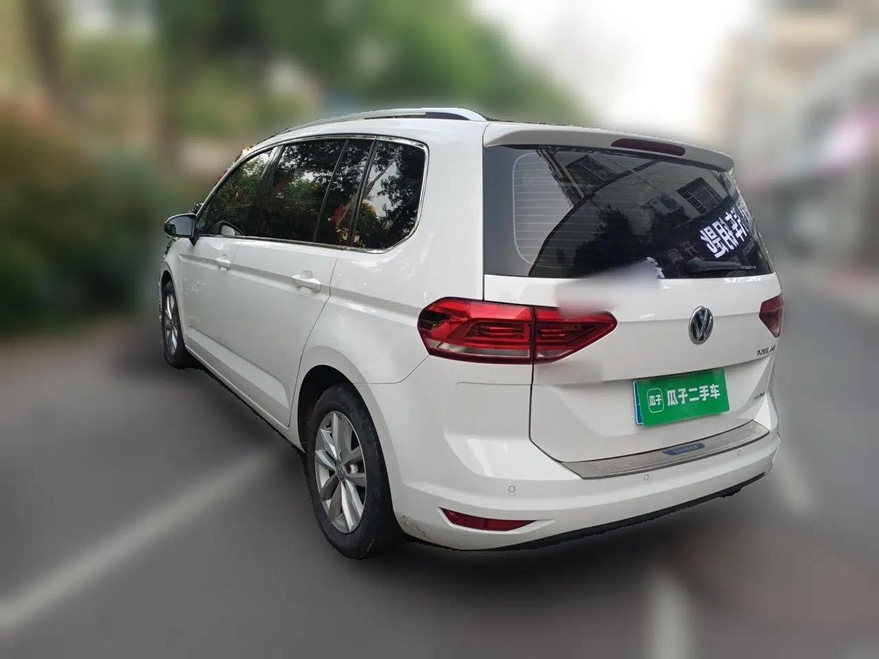 Volkswagen Touran 2018 Volkswagen Touran L 280TSI DSG Comfort Edition 7 Seats China V Emission Standard — миниатюра 4