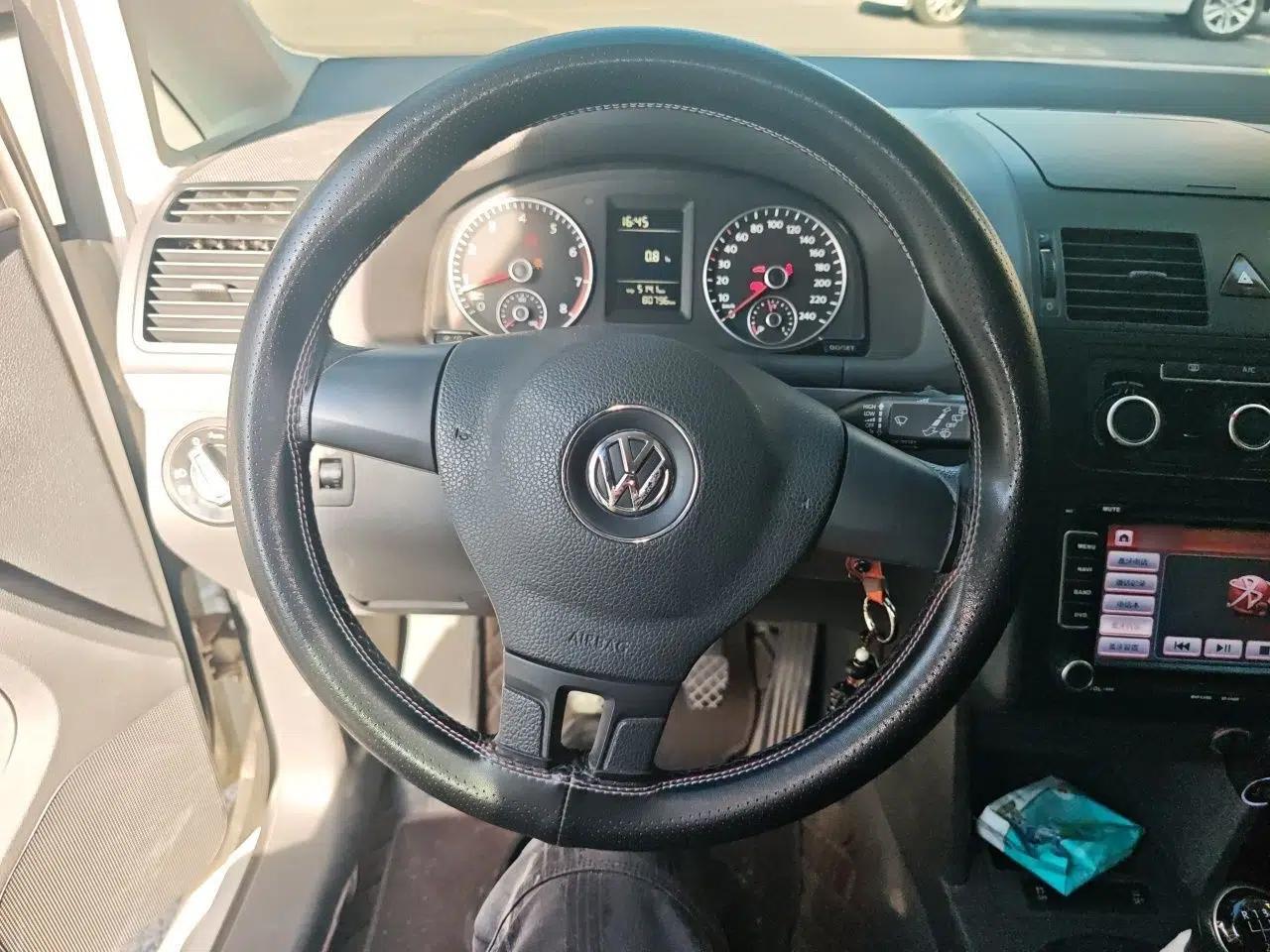 Volkswagen Touran 2015 1.4T Manual Fashion Edition 5-Seater — миниатюра 11