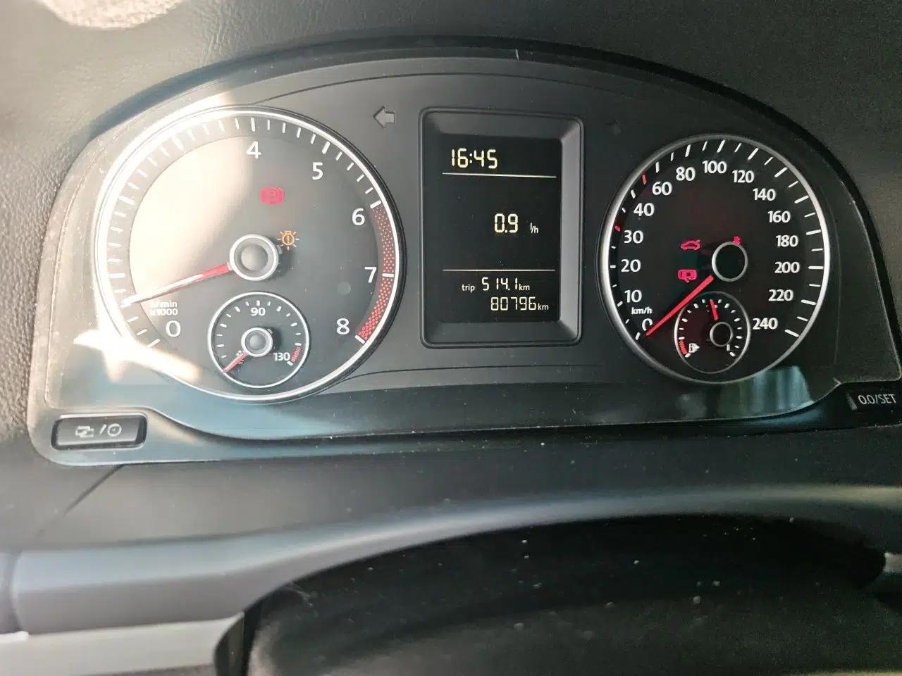 Volkswagen Touran 2015 1.4T Manual Fashion Edition 5-Seater — миниатюра 13