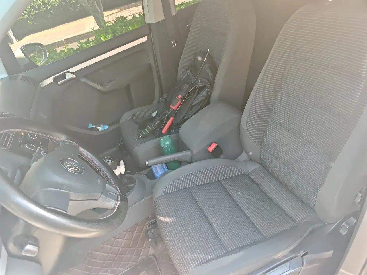 Volkswagen Touran 2015 1.4T Manual Fashion Edition 5-Seater — миниатюра 16