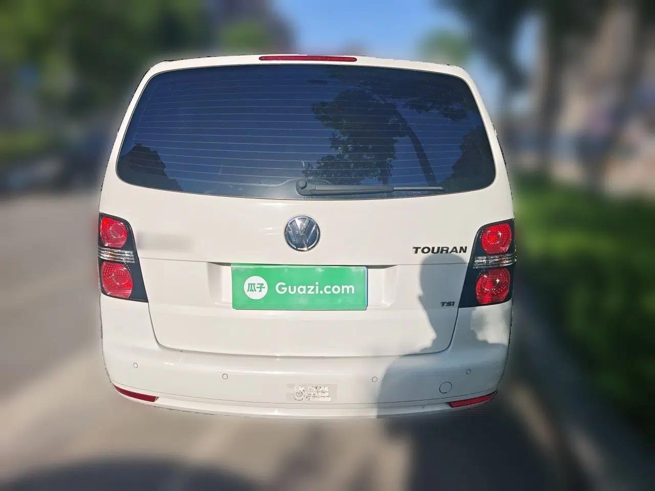 Volkswagen Touran 2015 1.4T Manual Fashion Edition 5-Seater — миниатюра 5
