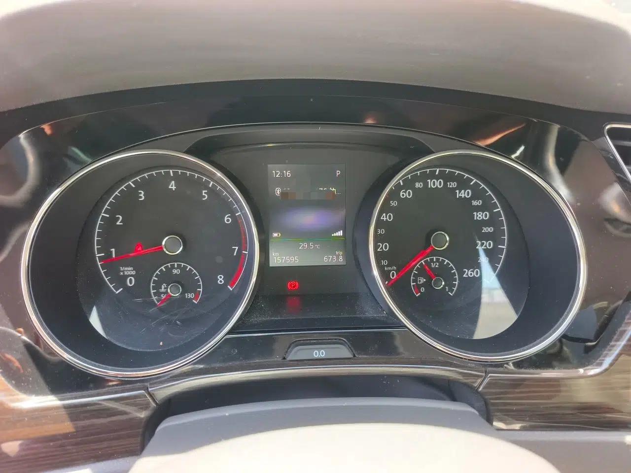 Volkswagen Touran 2016 Volkswagen Touran L 330TSI DSG Luxury Edition — миниатюра 12