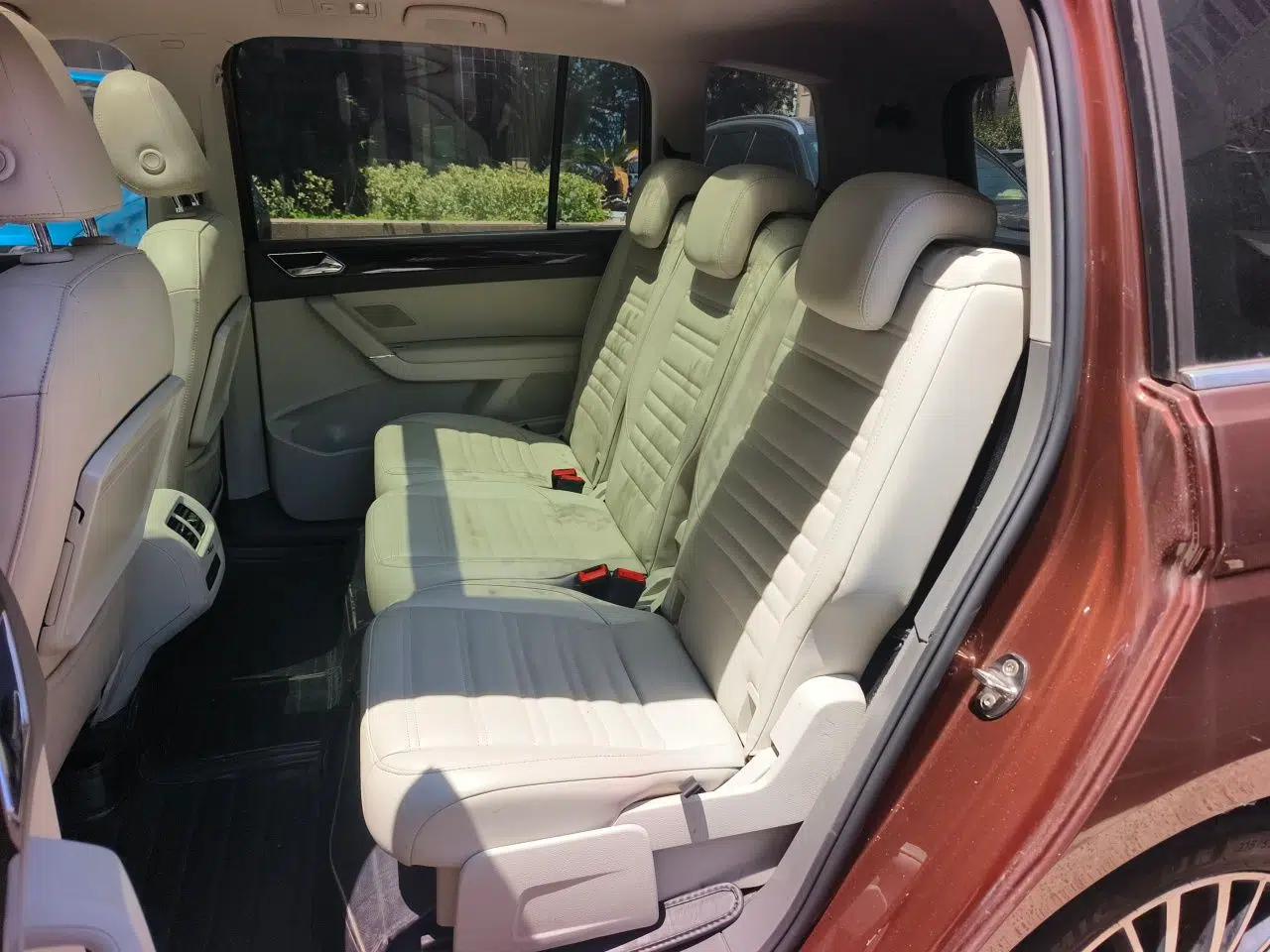 Volkswagen Touran 2016 Volkswagen Touran L 330TSI DSG Luxury Edition — миниатюра 18