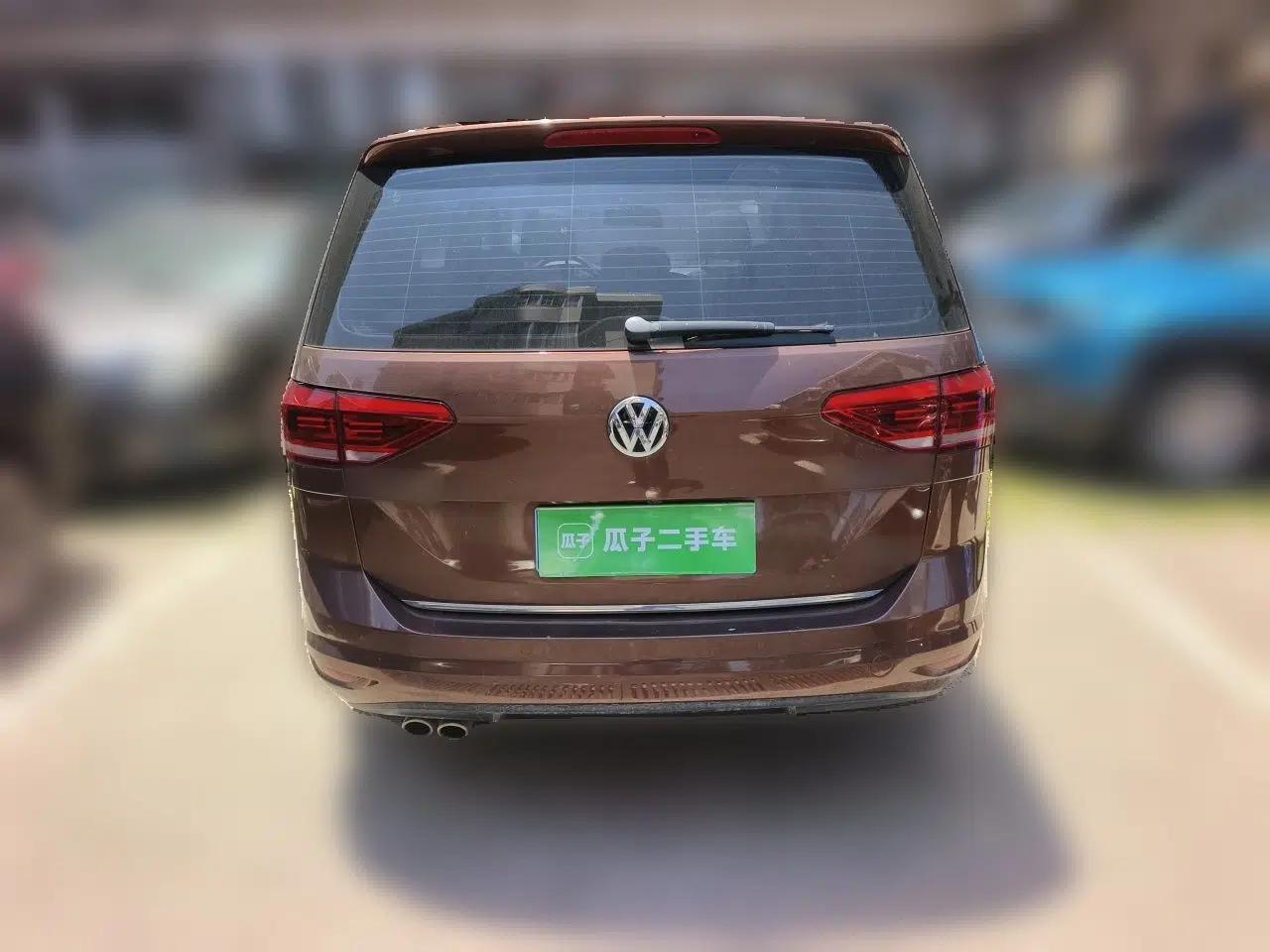 Volkswagen Touran 2016 Volkswagen Touran L 330TSI DSG Luxury Edition — миниатюра 5
