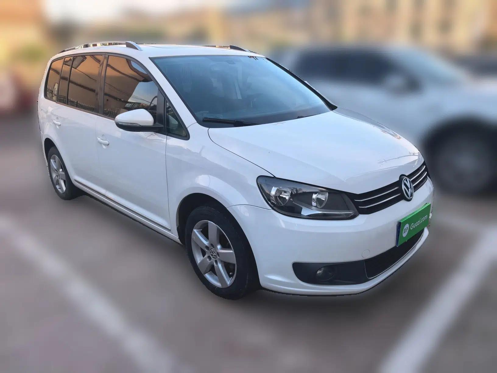 Volkswagen Touran 2013 1.4T DSG Comfort Edition 5-Seater — миниатюра 3