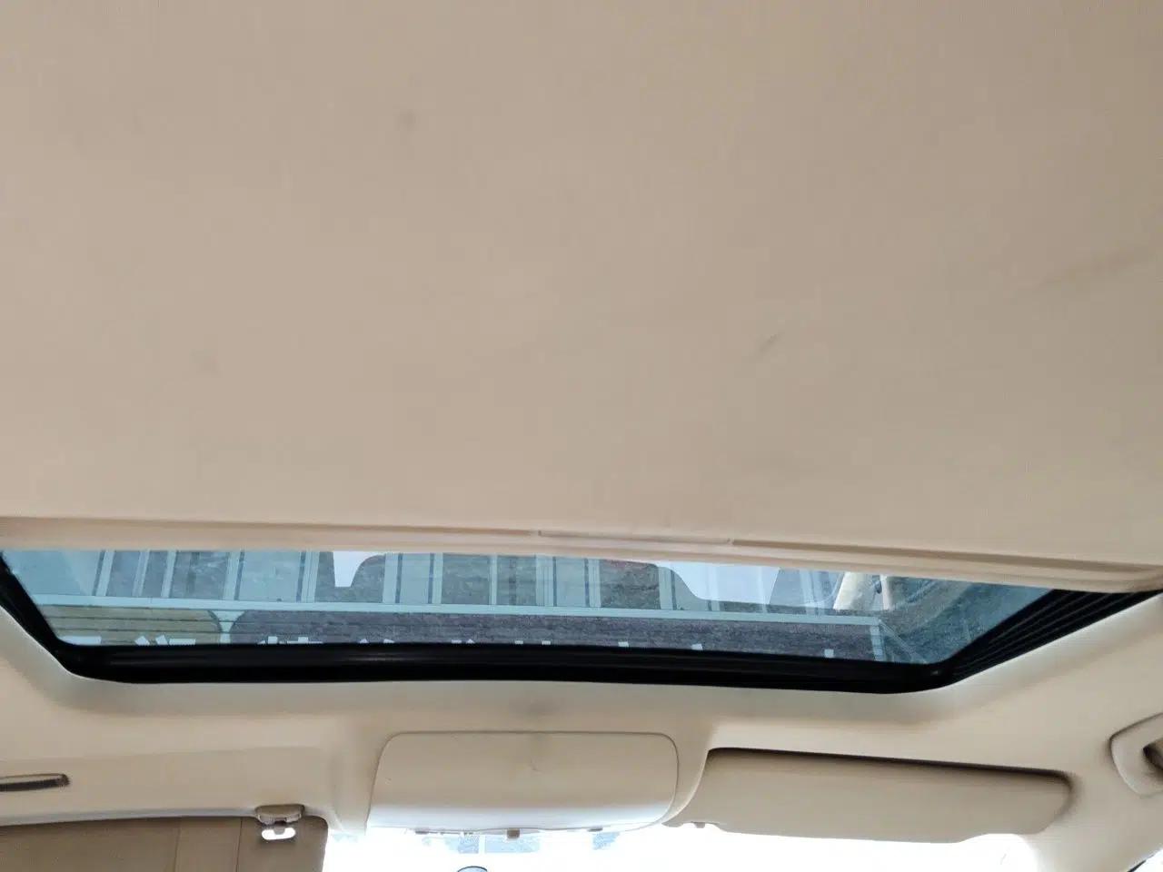 Volkswagen Touran 2011 1.4T DSG ZhiZhen Edition 5 Seats — миниатюра 19