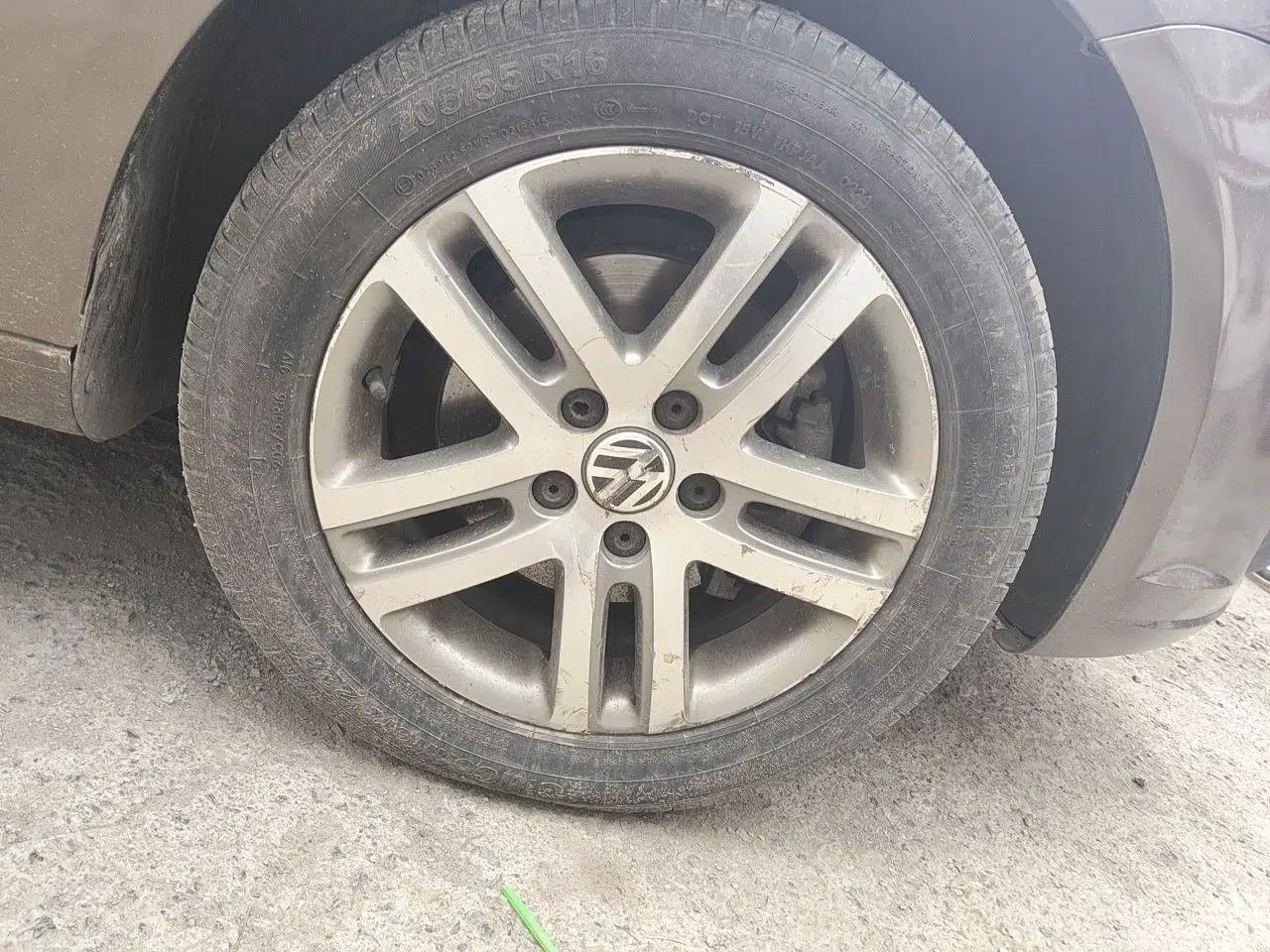 Volkswagen Touran 2011 1.4T DSG ZhiZhen Edition 5 Seats — миниатюра 8