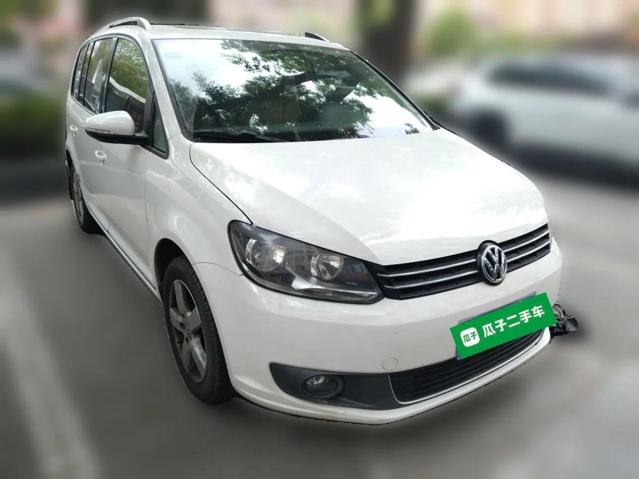 Volkswagen Touran 2013 1.4T DSG Comfort Edition 5-Seater — миниатюра 3