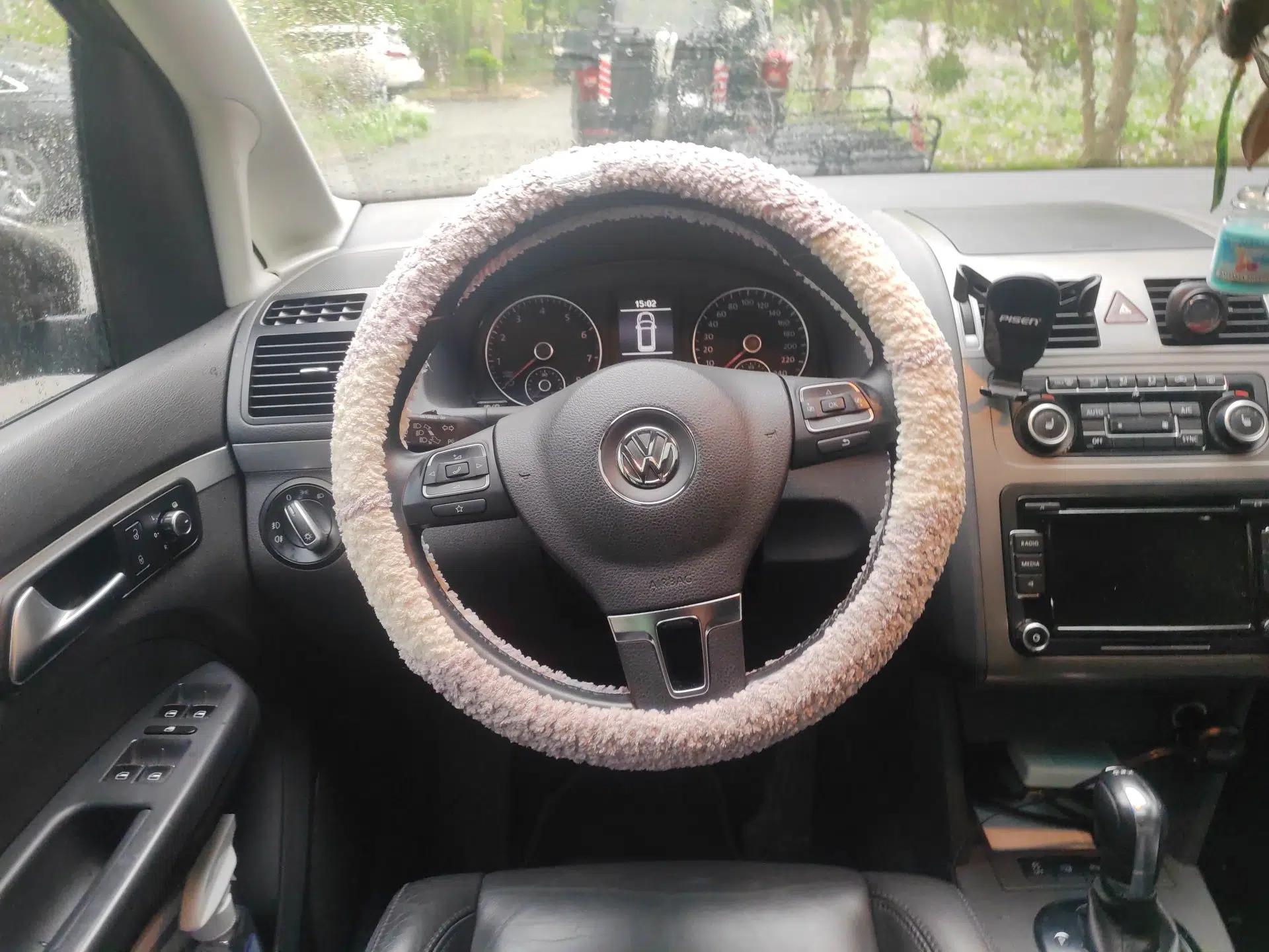 Volkswagen Touran 2013 1.4T DSG Smart Edition 5-seater — миниатюра 11