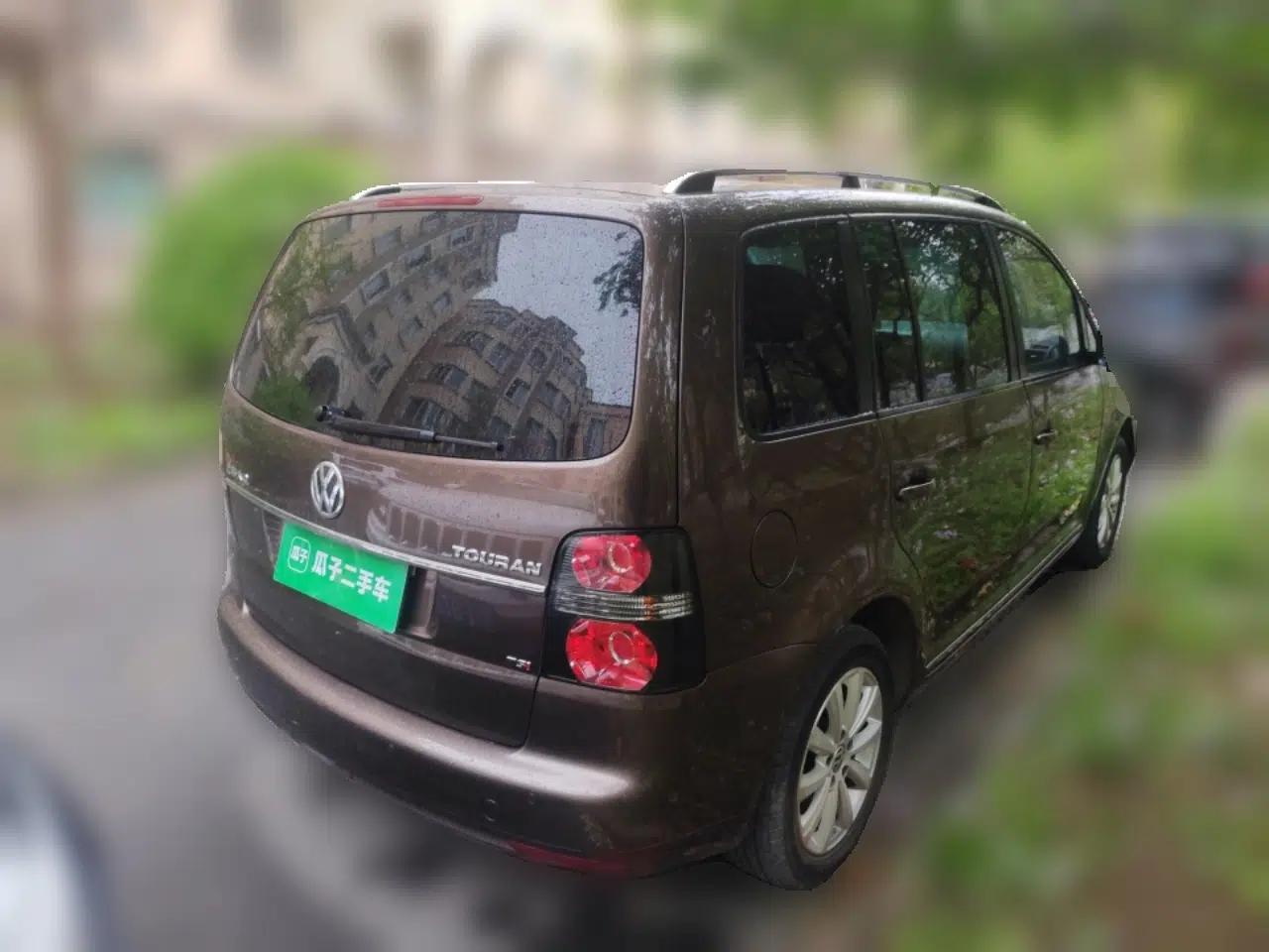 Volkswagen Touran 2013 1.4T DSG Smart Edition 5-seater — миниатюра 6