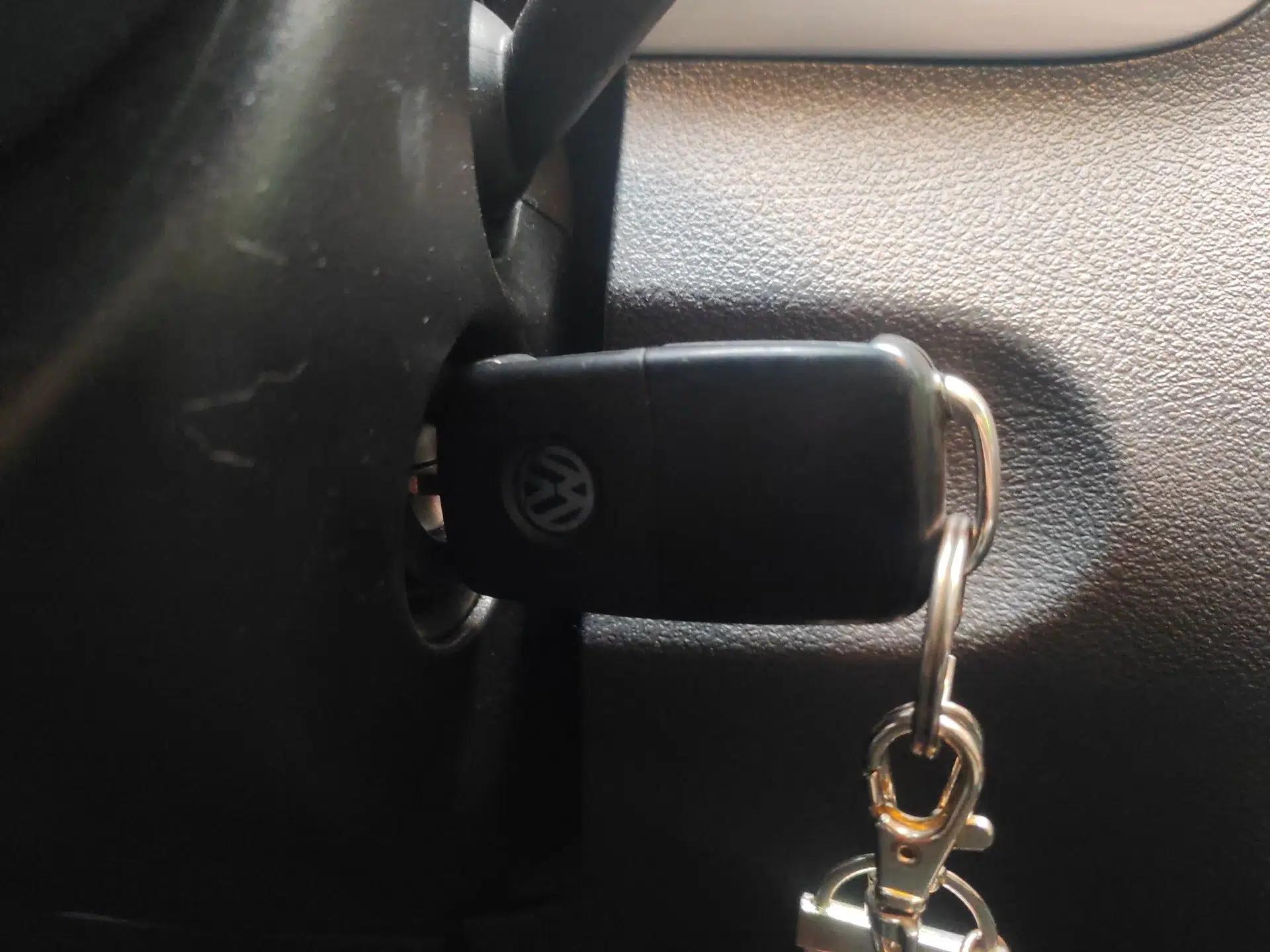 Volkswagen Touran 2013 1.4T DSG Smart Edition 5-seater — миниатюра 9