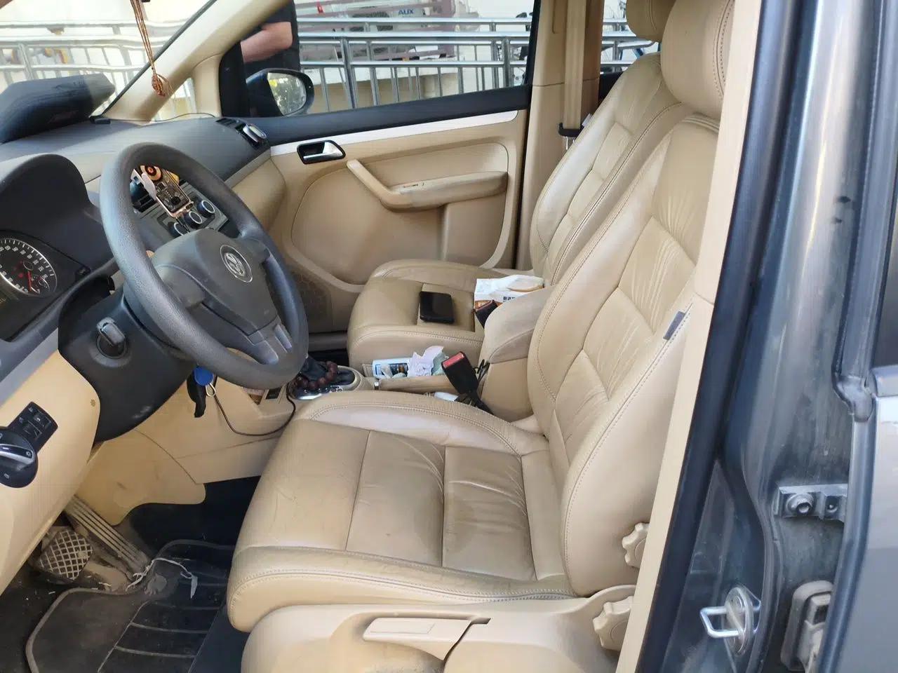 Volkswagen Touran 2011 1.4T DSG Zhiya Edition 5 Seats — миниатюра 16