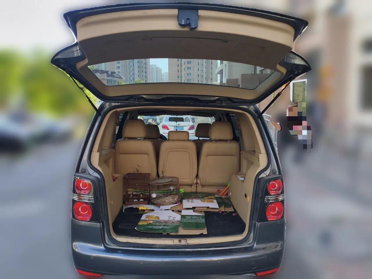 Volkswagen Touran 2011 1.4T DSG Zhiya Edition 5 Seats — миниатюра 20
