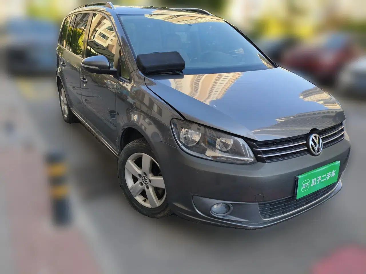 Volkswagen Touran 2011 1.4T DSG Zhiya Edition 5 Seats — миниатюра 3