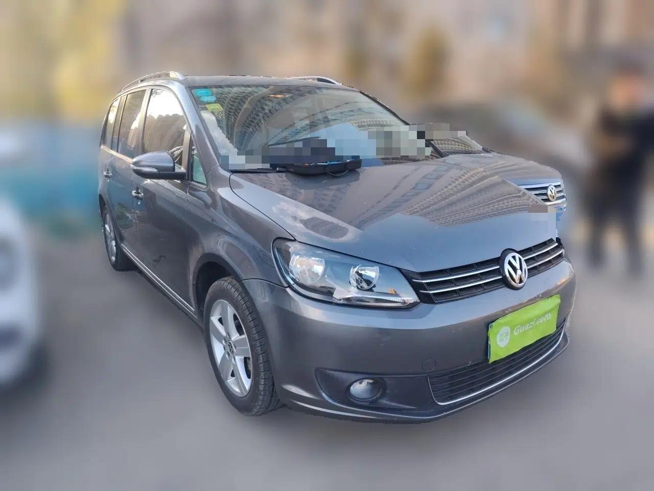 Volkswagen Touran 2015 1.4T DSG Comfort Edition 5 Seats — миниатюра 3