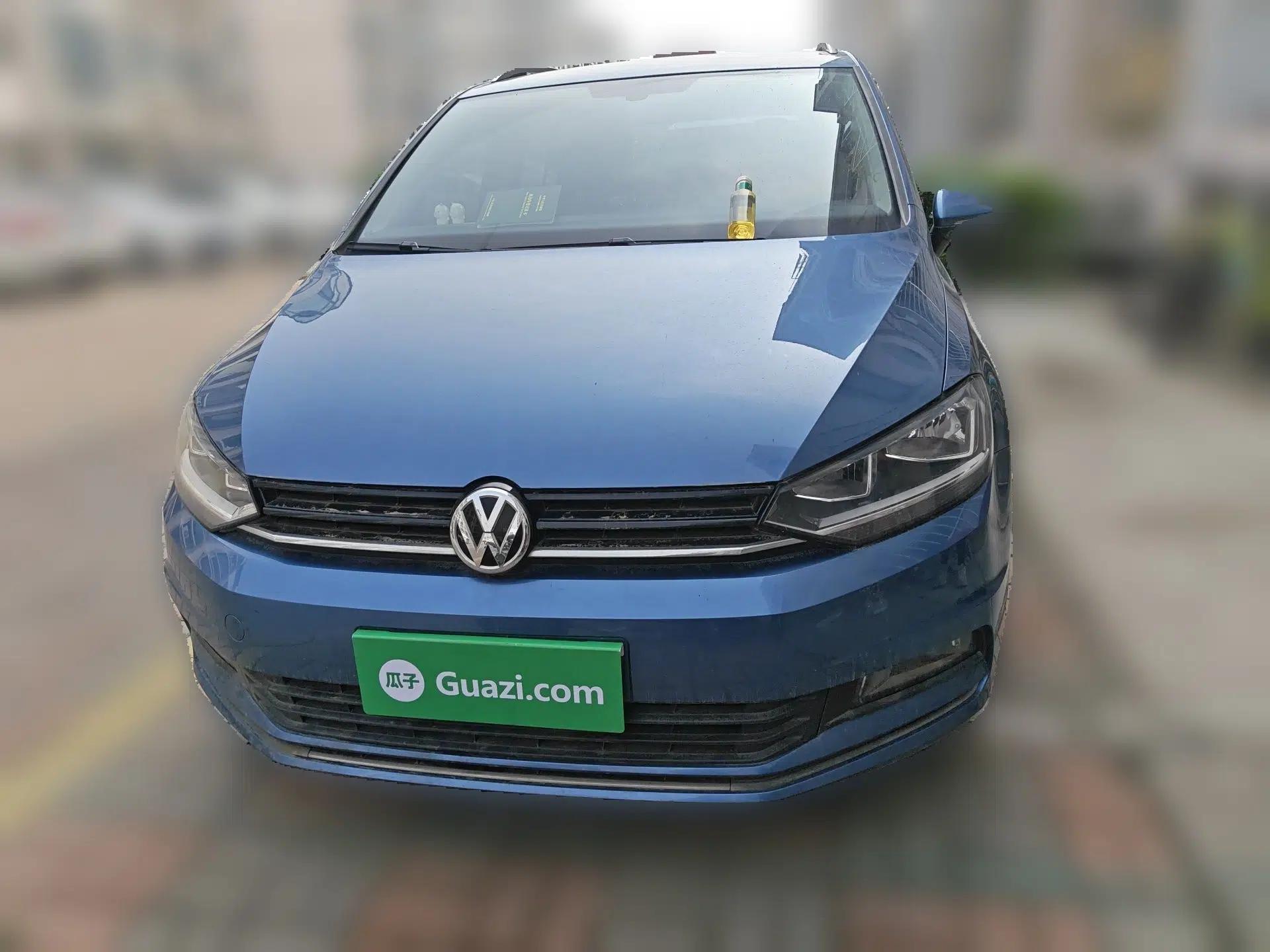 Volkswagen Touran 2016 Volkswagen Touran L 280TSI DSG Comfort Edition — миниатюра 2
