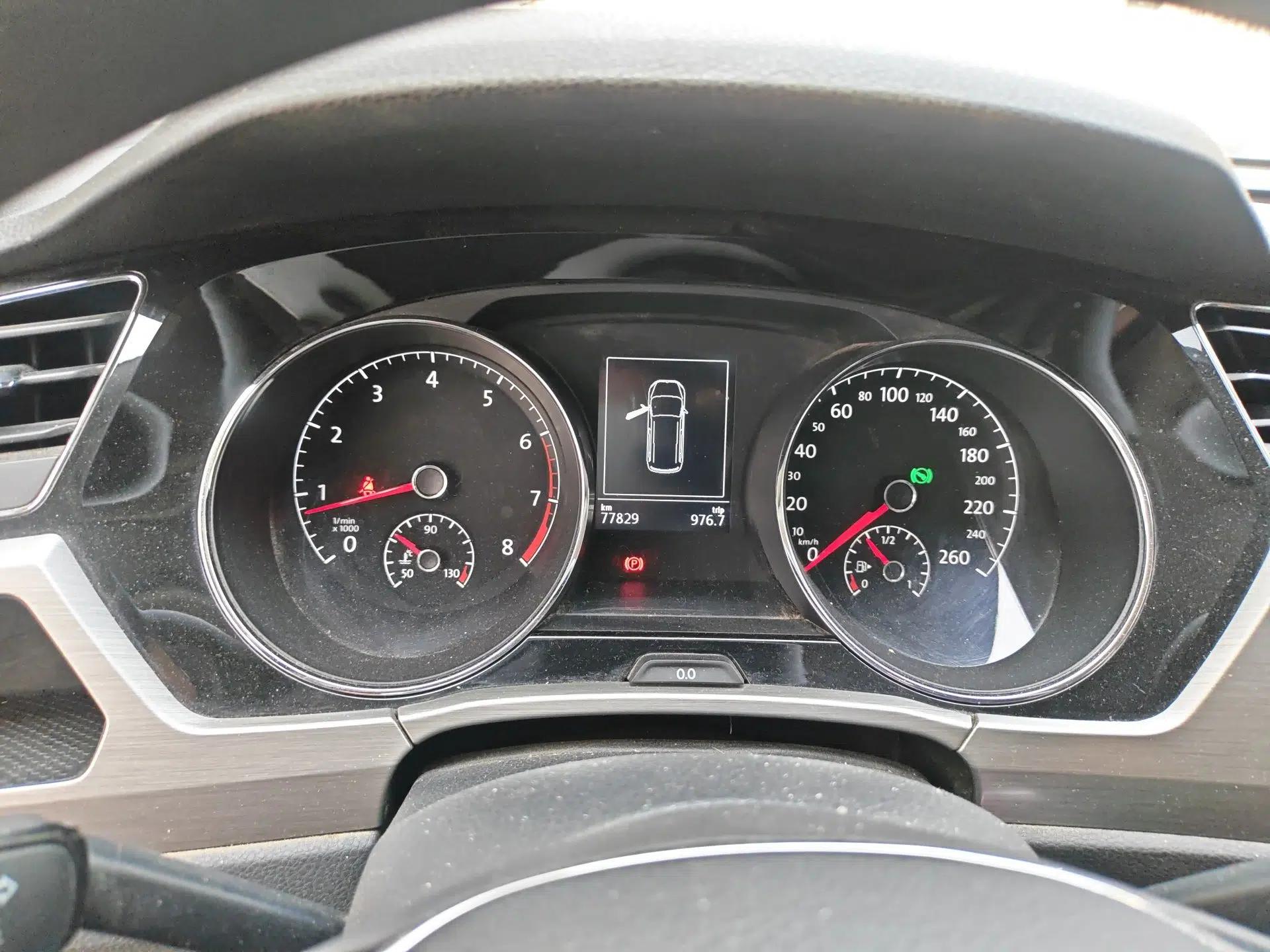 Volkswagen Touran 2016 Volkswagen Touran L 280TSI DSG Comfort Edition — миниатюра 11