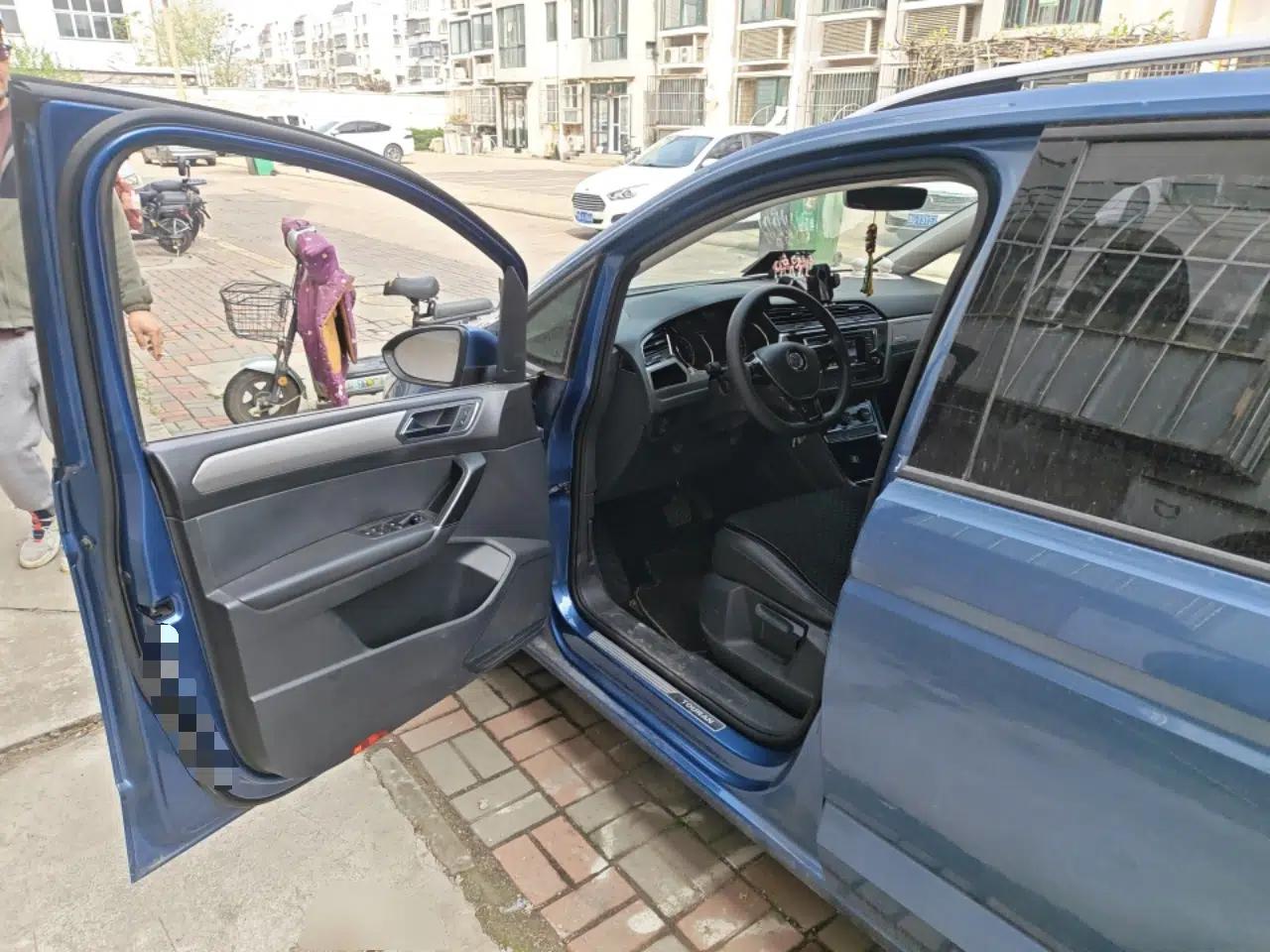 Volkswagen Touran 2016 Volkswagen Touran L 280TSI DSG Comfort Edition — миниатюра 16
