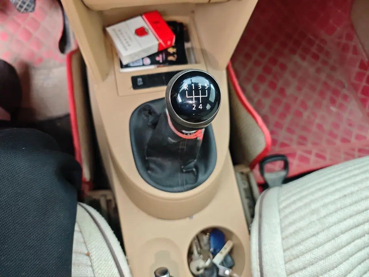 Volkswagen Touran 2013 1.4T Manual Comfort Edition 5-Seater — миниатюра 15