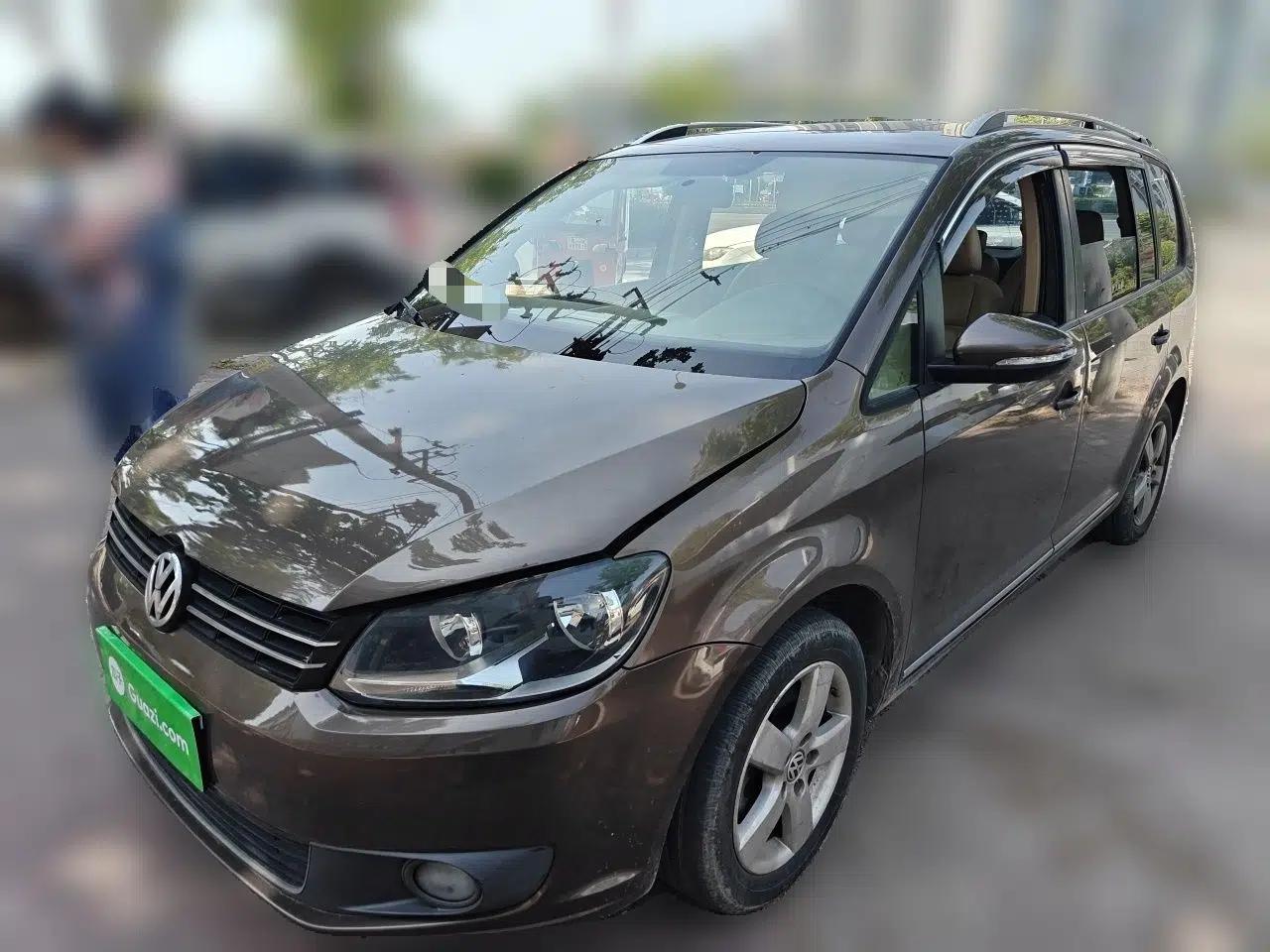 Volkswagen Touran 2011 1.4T Manual Zhiya Edition 5 Seats — миниатюра 1