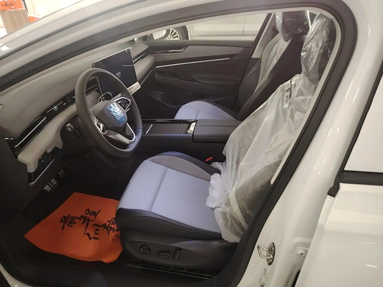 Volkswagen ID.7 VIZZION 2024 AIR model — миниатюра 18