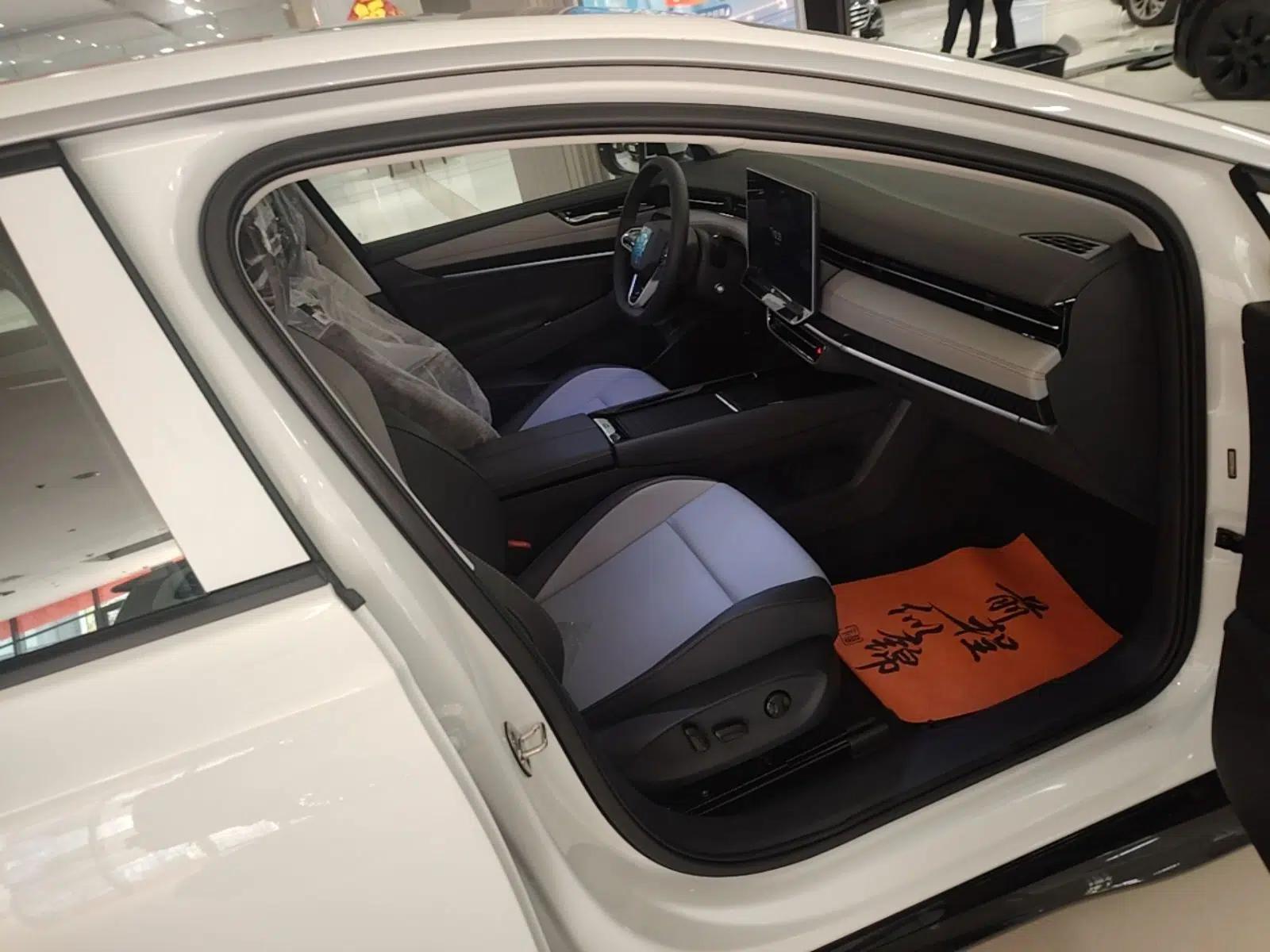 Volkswagen ID.7 VIZZION 2024 AIR model — миниатюра 23