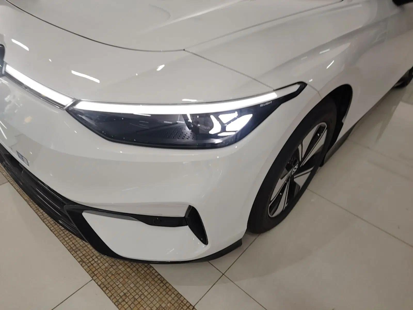 Volkswagen ID.7 VIZZION 2024 AIR model — миниатюра 9
