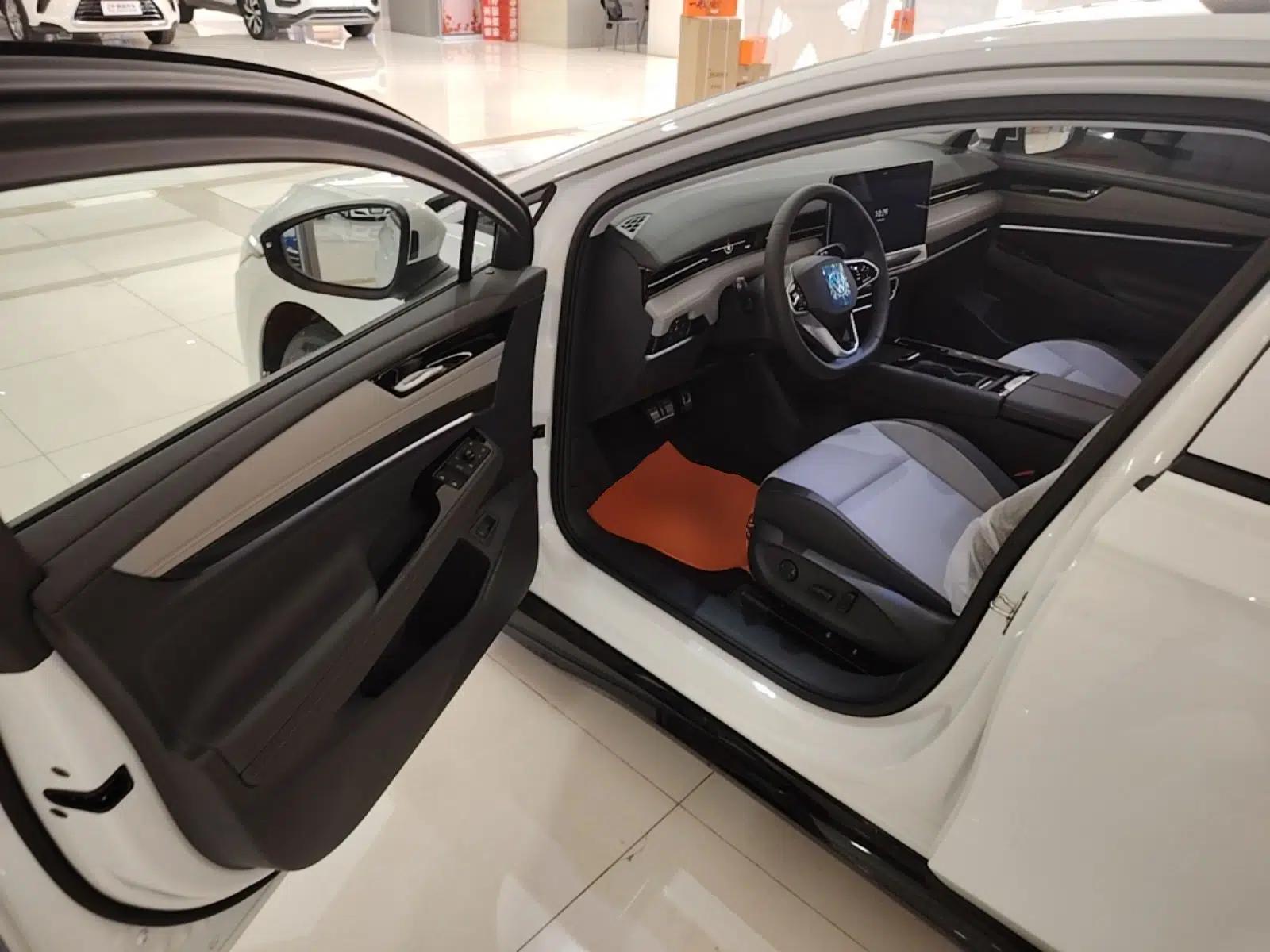 Volkswagen ID.7 VIZZION 2024 AIR model — миниатюра 19