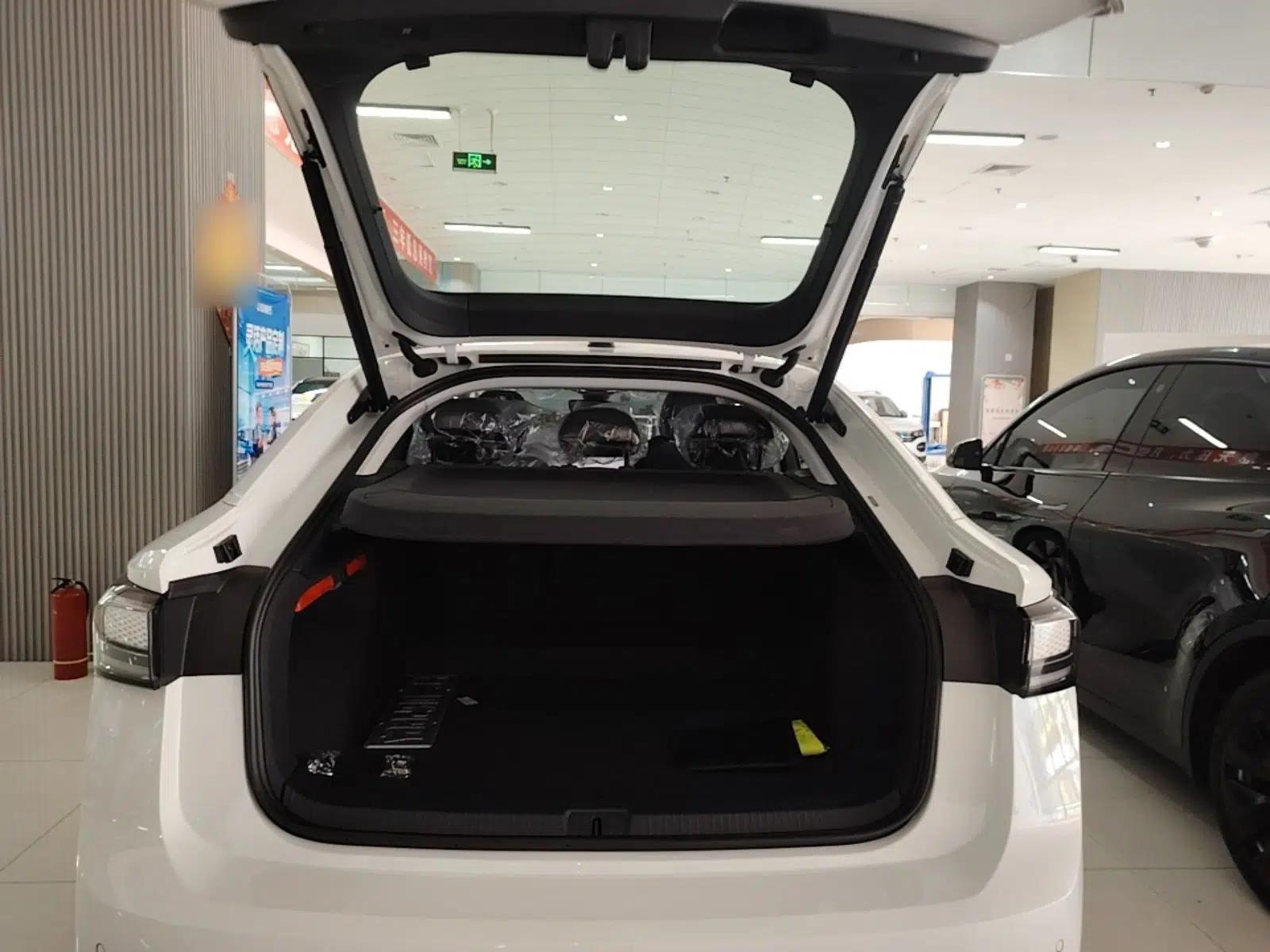 Volkswagen ID.7 VIZZION 2024 AIR model — миниатюра 22