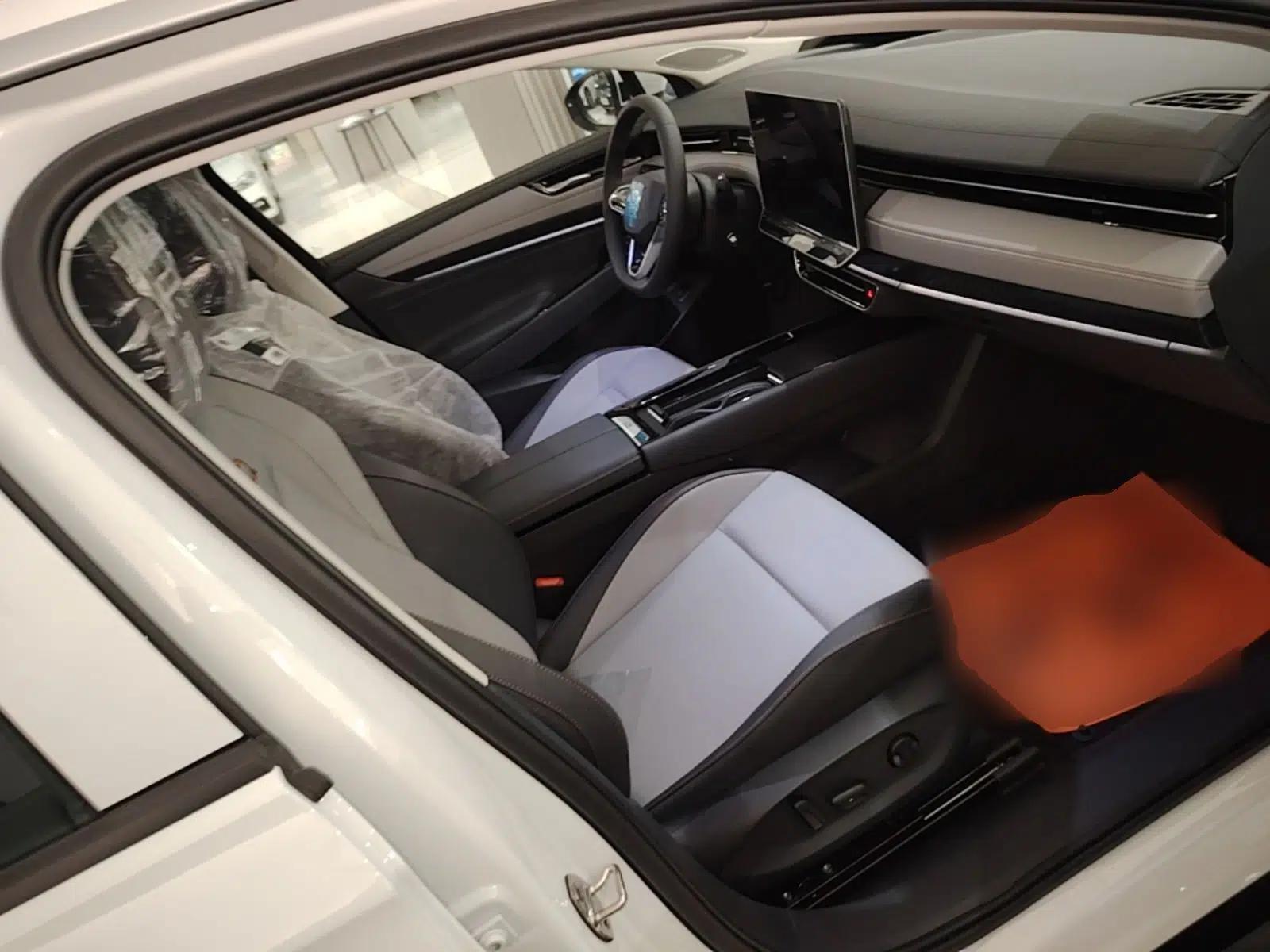 Volkswagen ID.7 VIZZION 2024 AIR model — миниатюра 23